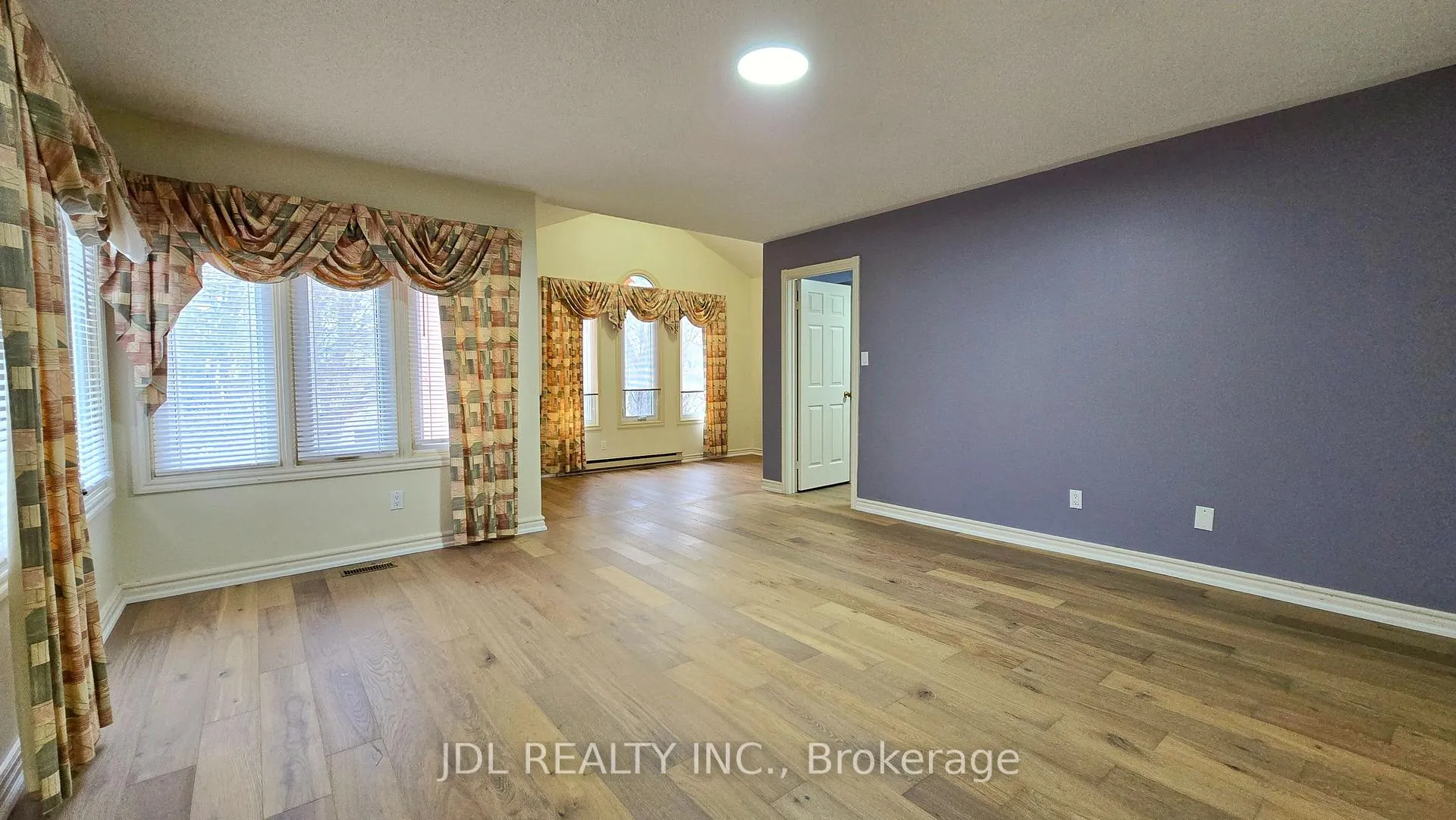 Photo 15 of 23 Barlow Road, Markham, Unionville — HOMEH