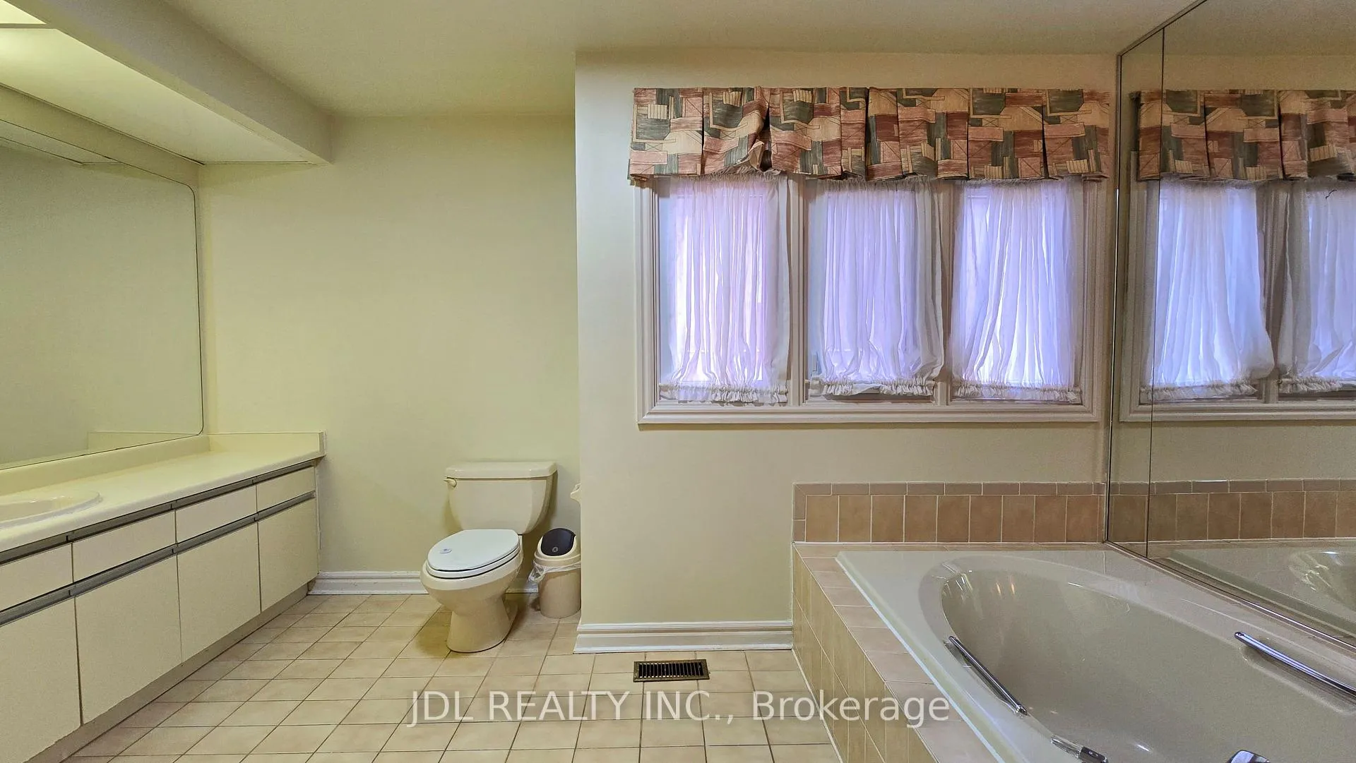 Photo 21 of 23 Barlow Road, Markham, Unionville — HOMEH