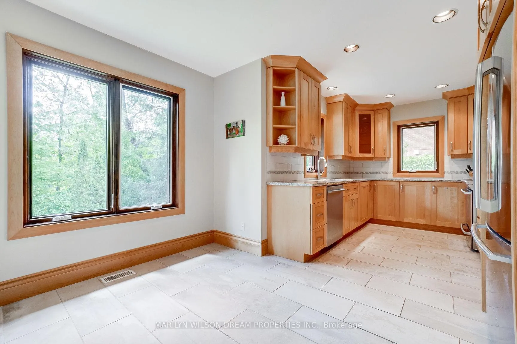 Photo 7 of 40 Pond Street, Ottawa, Rockcliffe — HOMEH