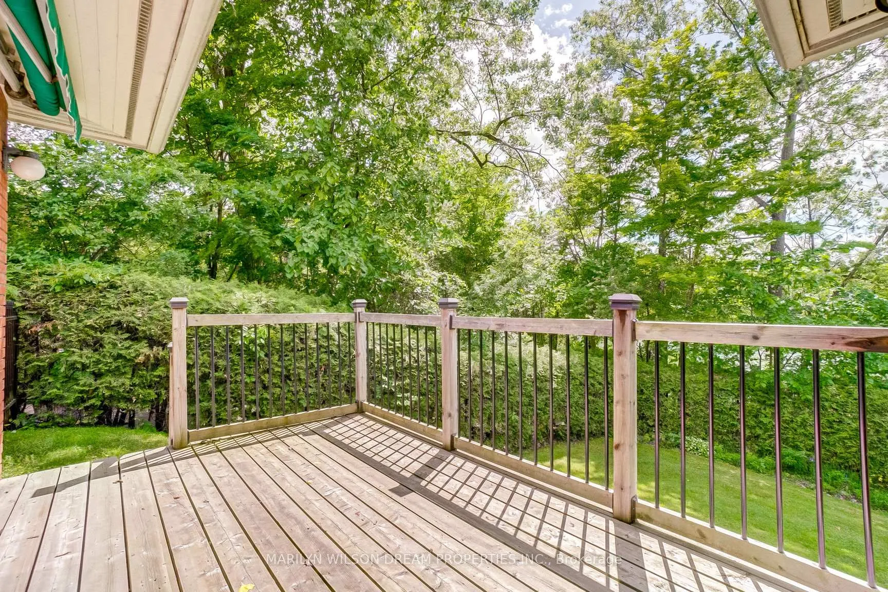 Photo 19 of 40 Pond Street, Ottawa, Rockcliffe — HOMEH