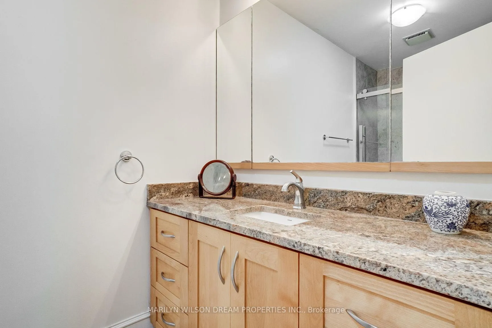 Photo 21 of 40 Pond Street, Ottawa, Rockcliffe — HOMEH