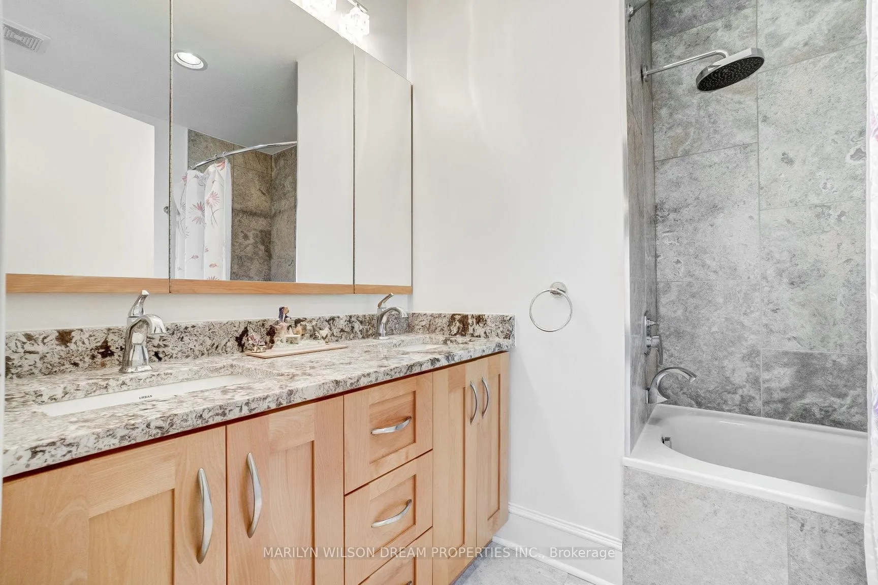 Photo 26 of 40 Pond Street, Ottawa, Rockcliffe — HOMEH