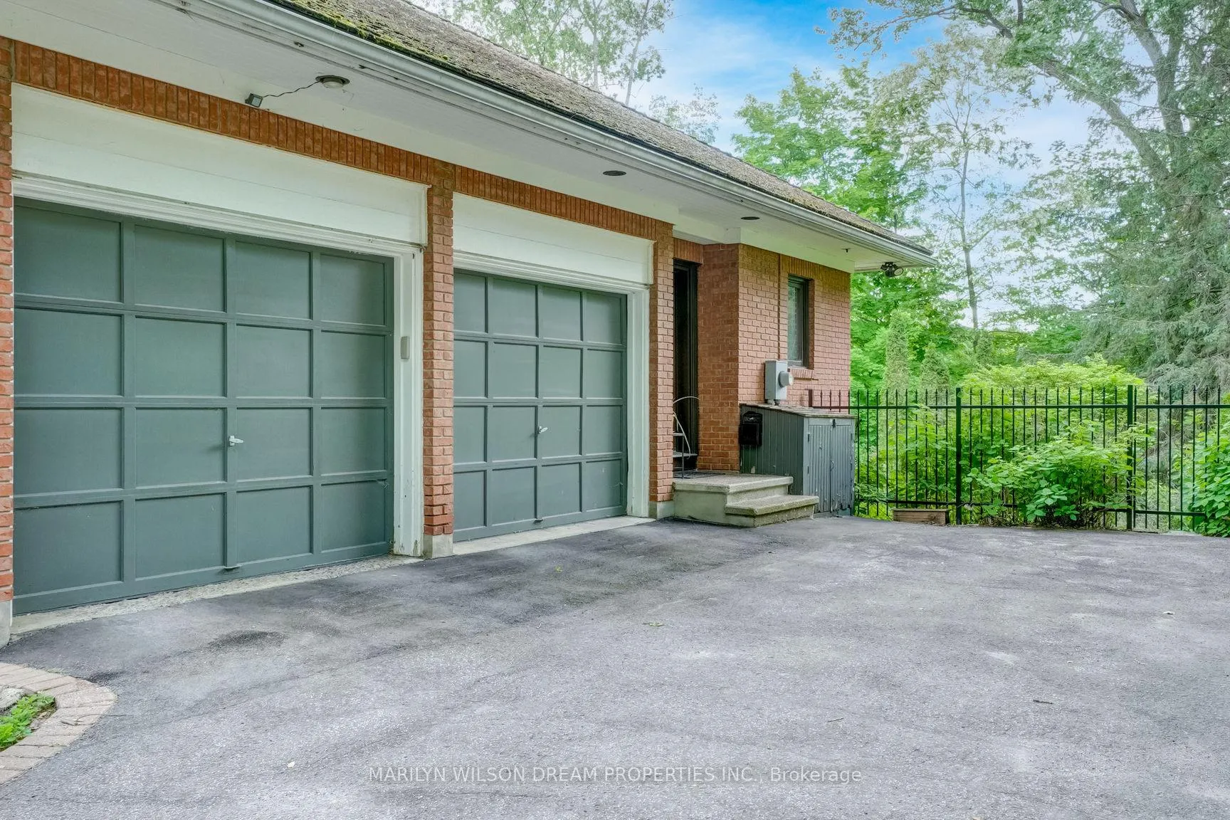 Photo 34 of 40 Pond Street, Ottawa, Rockcliffe — HOMEH