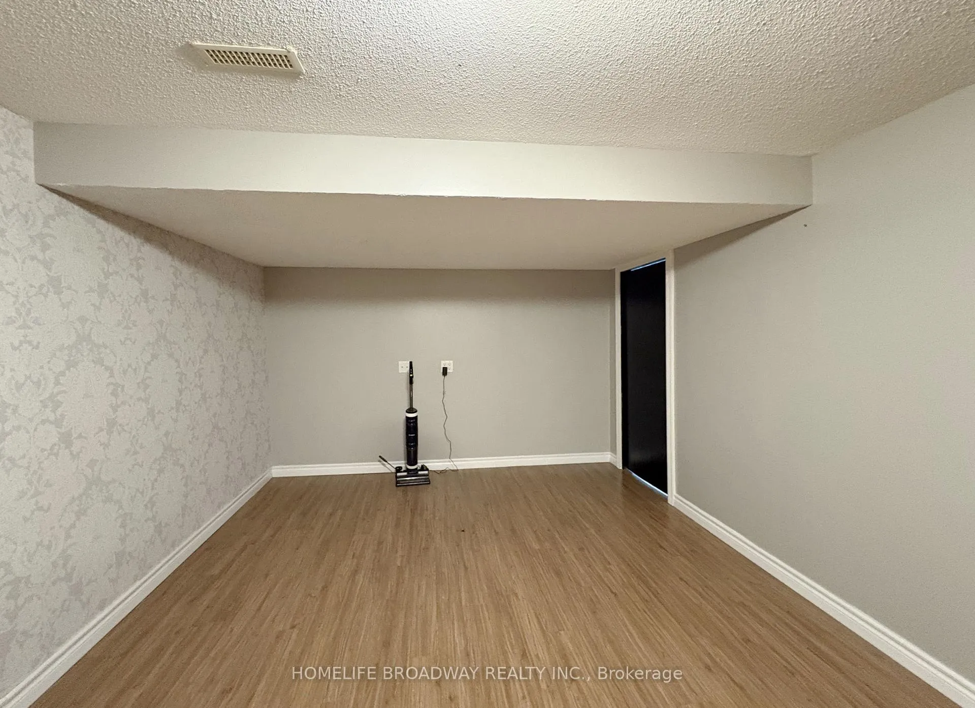 Photo 16 of 7 Barberry Court, Whitby, Lynde Creek — HOMEH