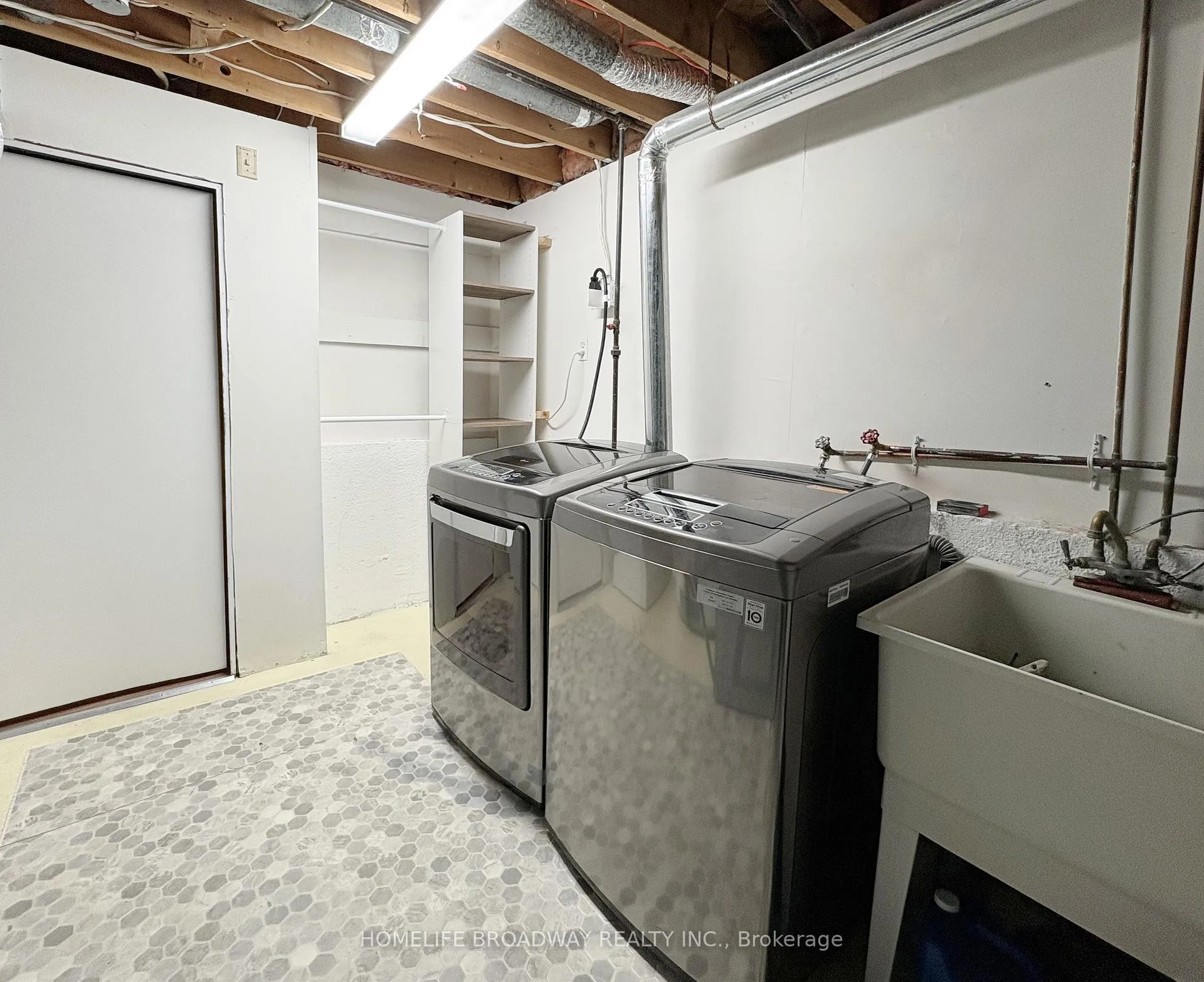 Photo 18 of 7 Barberry Court, Whitby, Lynde Creek — HOMEH