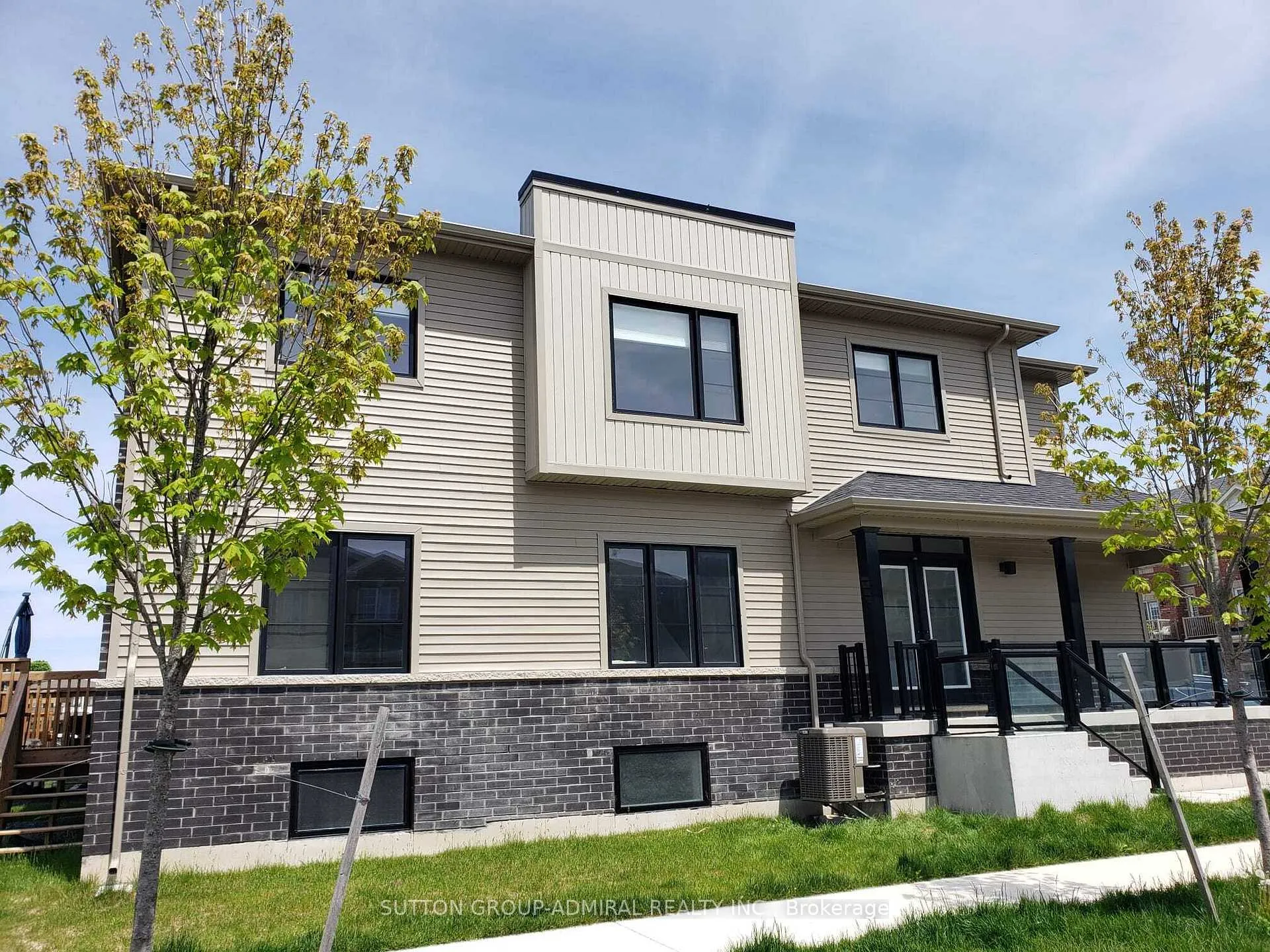 Photo 1 of 66 Harvest Crescent, Barrie, Rural Barrie Southeast — HOMEH