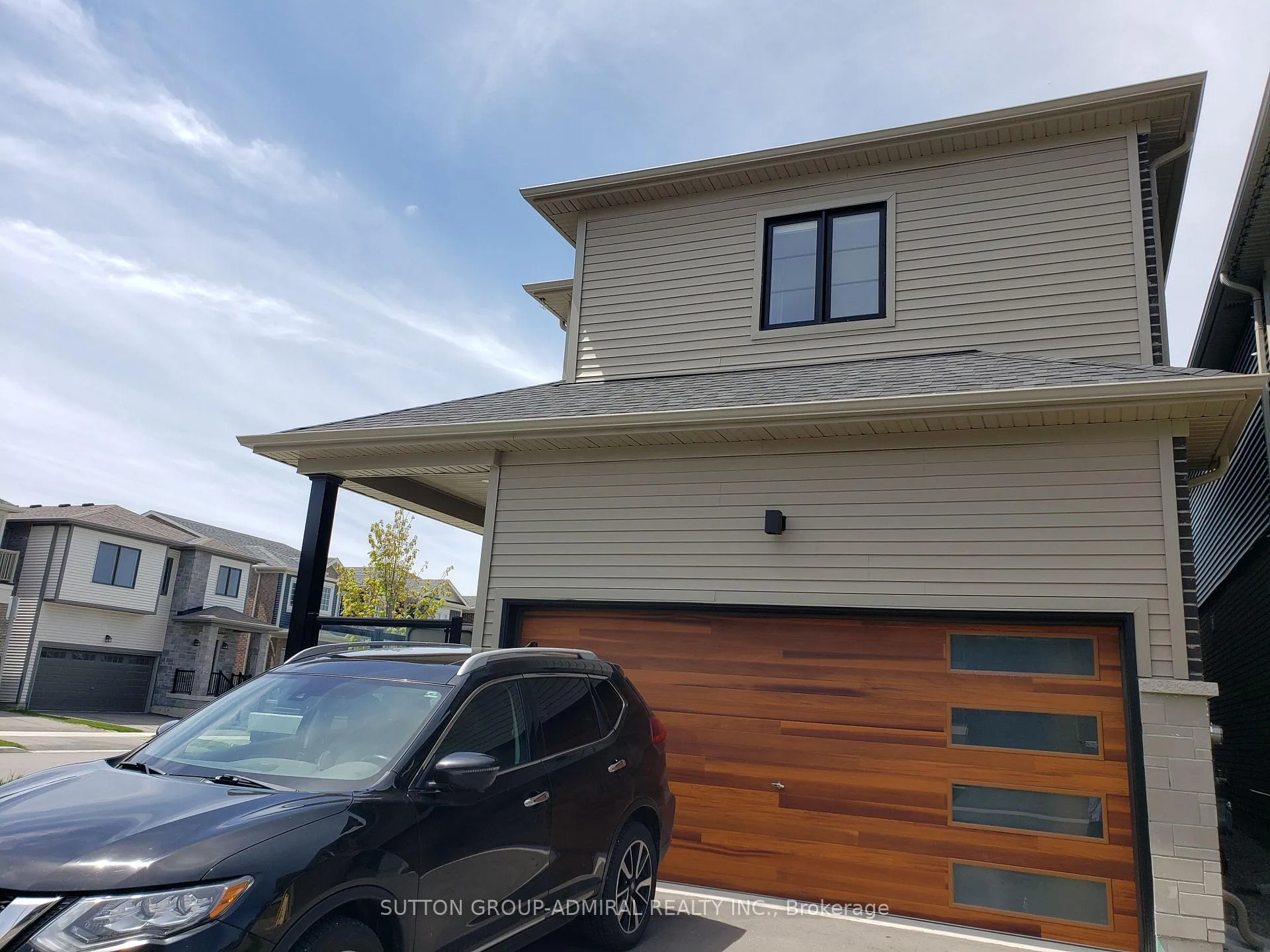 Photo 4 of 66 Harvest Crescent, Barrie, Rural Barrie Southeast — HOMEH
