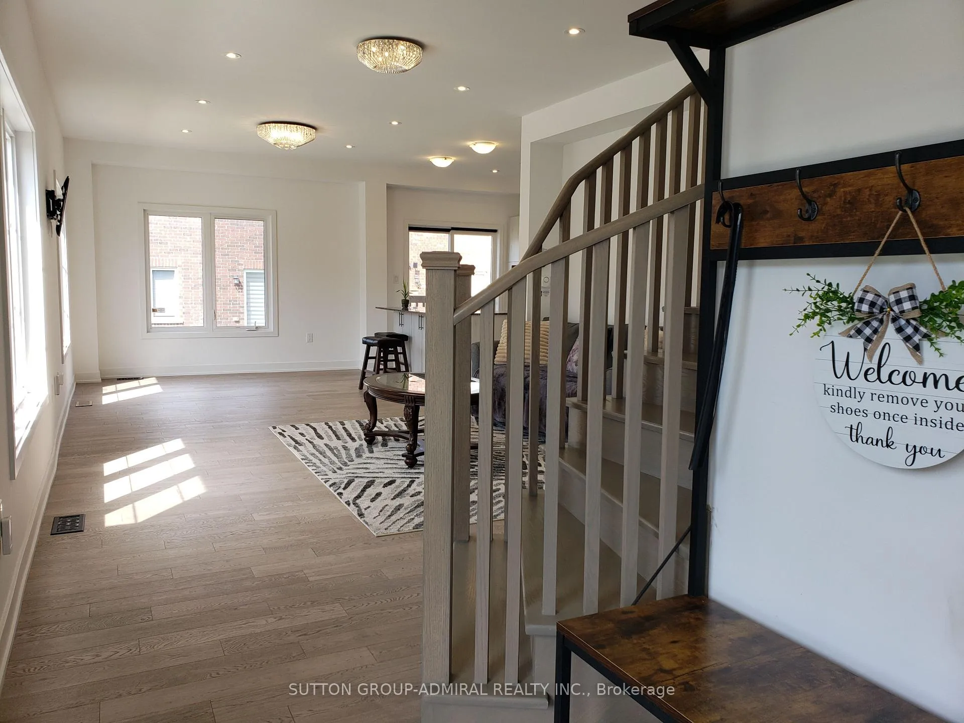 Photo 6 of 66 Harvest Crescent, Barrie, Rural Barrie Southeast — HOMEH