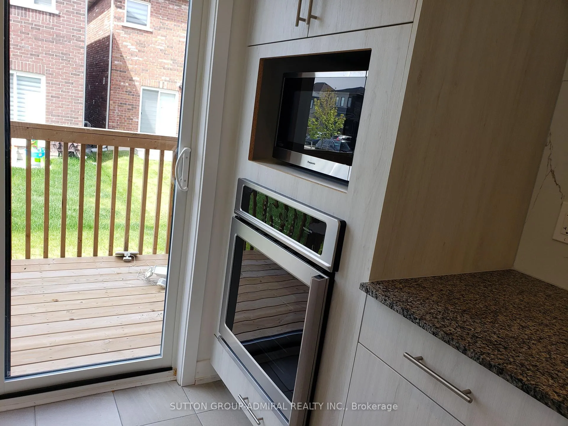 Photo 18 of 66 Harvest Crescent, Barrie, Rural Barrie Southeast — HOMEH