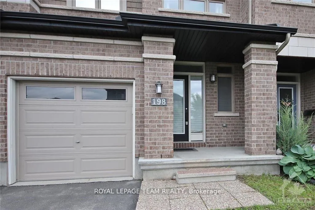 Photo 2 of 198 Mattingly Way, Ottawa, Riverside South/Gloucester Glen — HOMEH