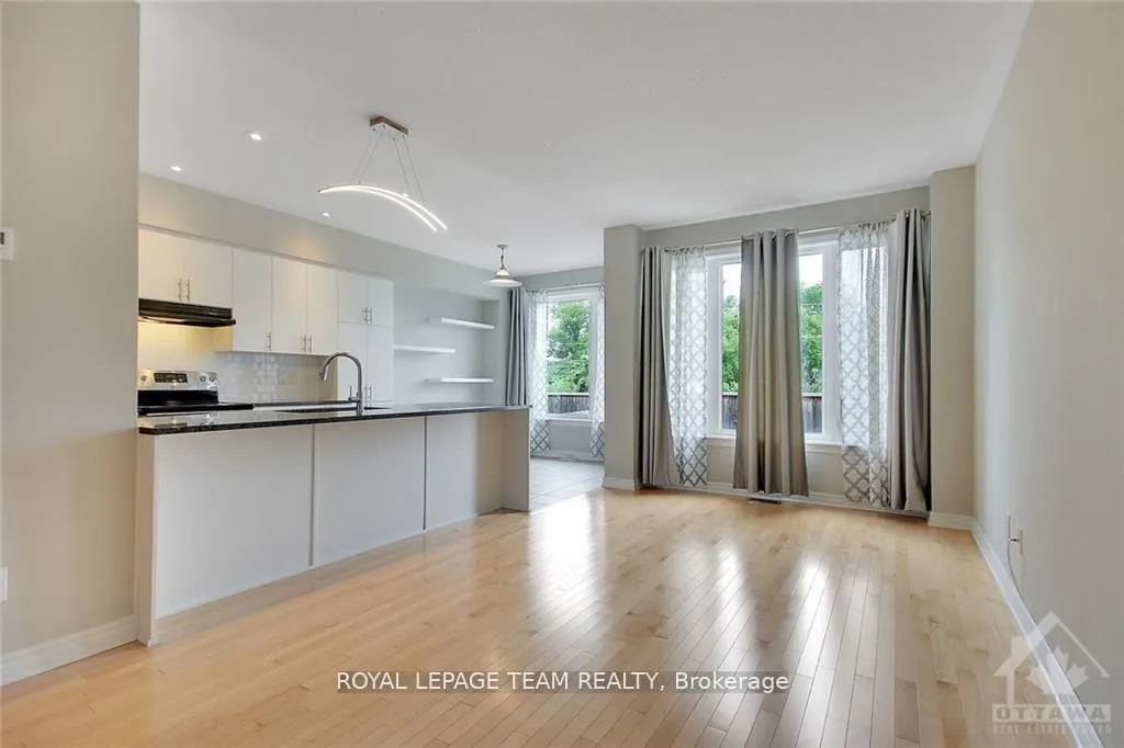 Photo 9 of 198 Mattingly Way, Ottawa, Riverside South/Gloucester Glen — HOMEH