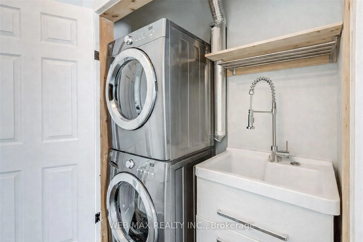 Photo 10 of 46 Davis Road, Aurora, Aurora Highlands — HOMEH
