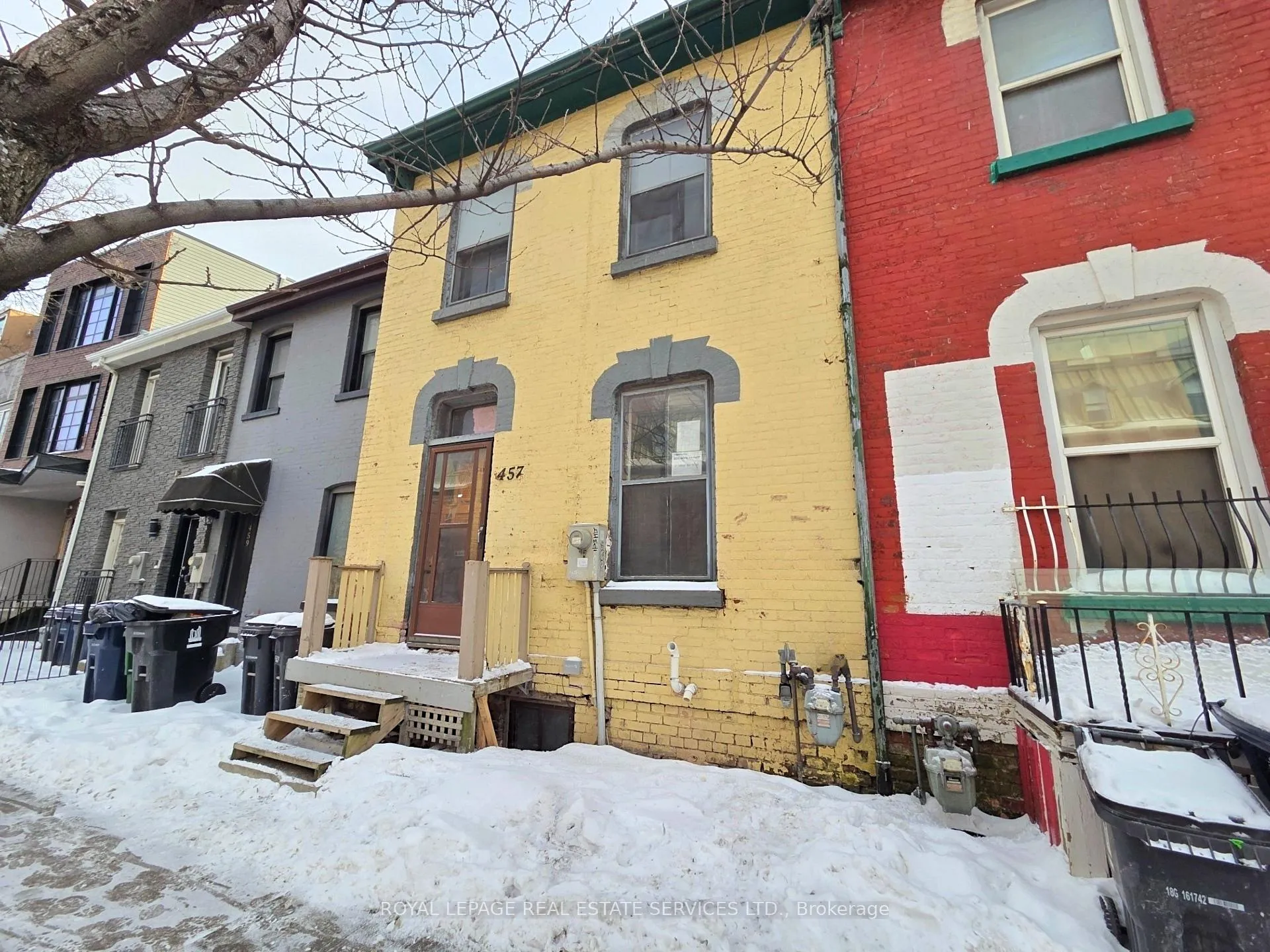 Front of Unit Main, 457 Queen Street E