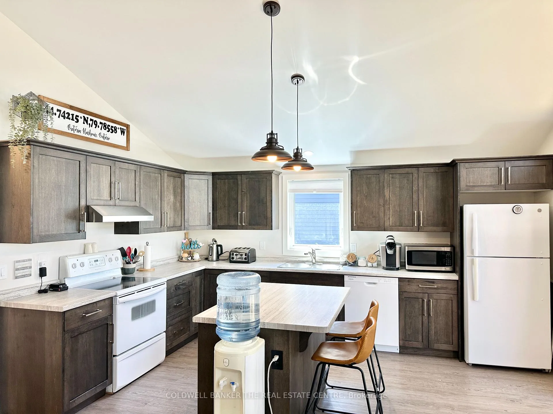 Photo 4 of 516 Oleary Lane, Tay, Victoria Harbour — HOMEH