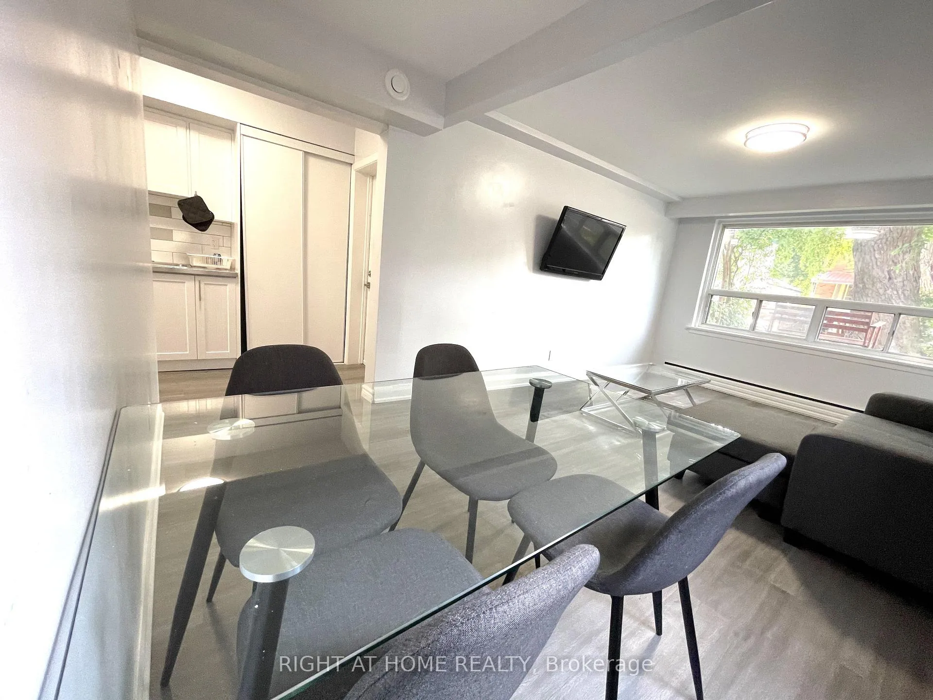 Photo 3 of Unit 1, 31A Frankdale Avenue E, Toronto, Danforth Village-East York — HOMEH