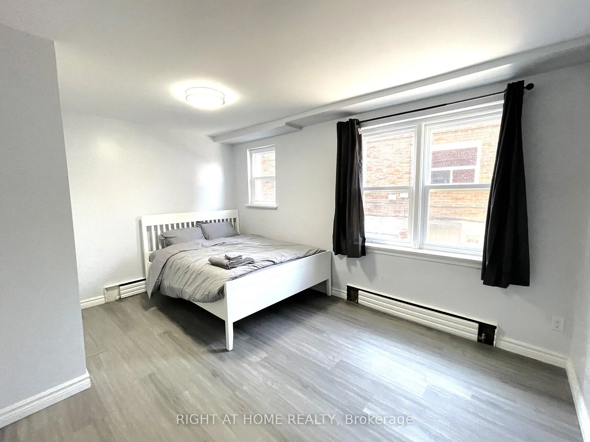 Photo 6 of Unit 1, 31A Frankdale Avenue E, Toronto, Danforth Village-East York — HOMEH