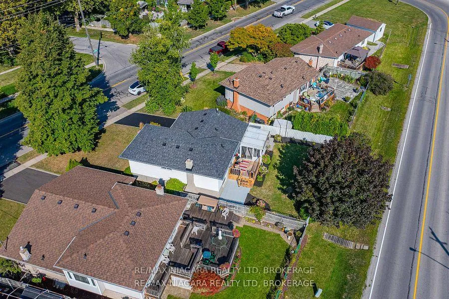 Photo 3 of 628 Bunting Road, St. Catharines, Bunting/Linwell — HOMEH