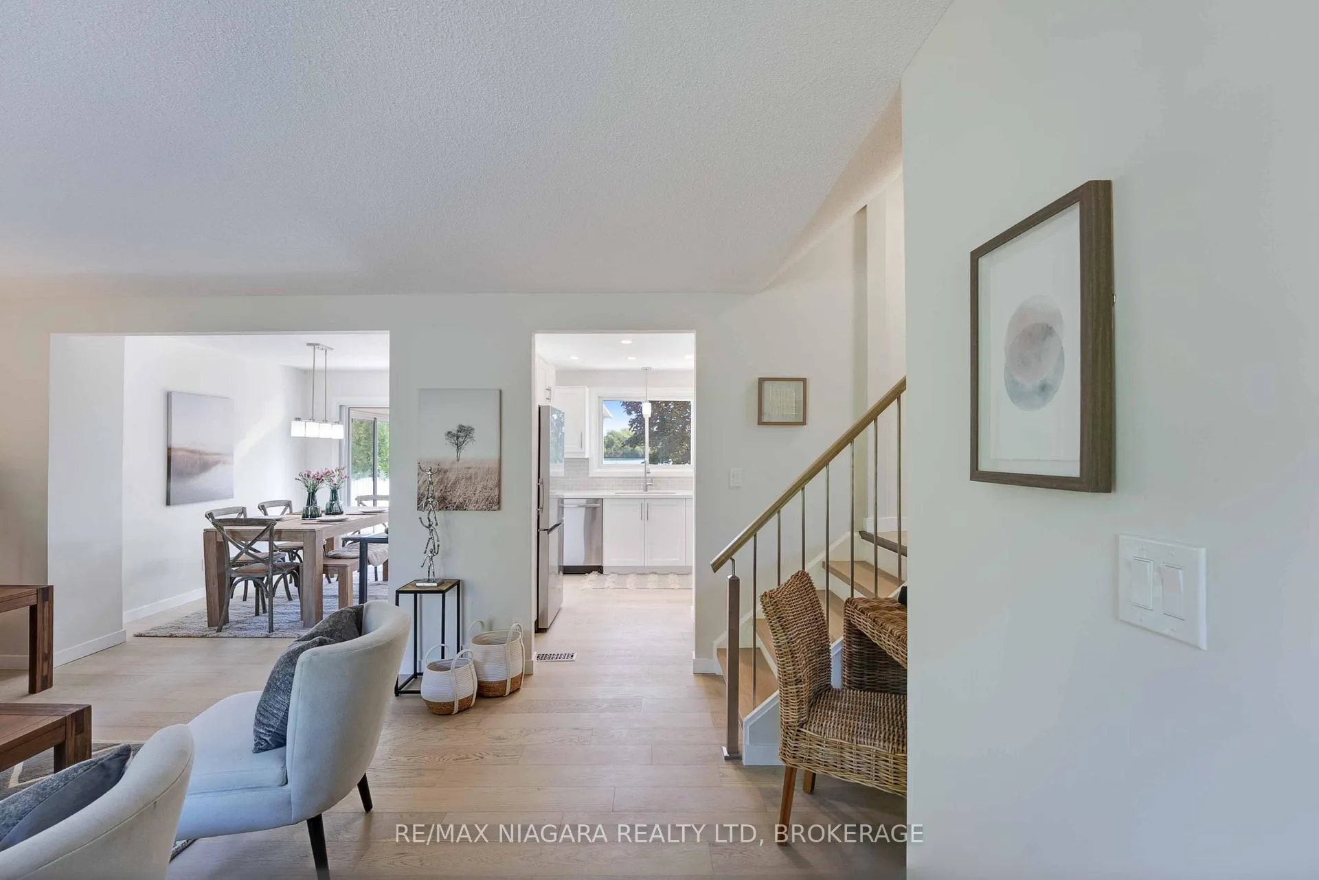 Photo 5 of 628 Bunting Road, St. Catharines, Bunting/Linwell — HOMEH