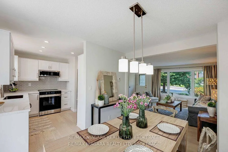 Photo 9 of 628 Bunting Road, St. Catharines, Bunting/Linwell — HOMEH