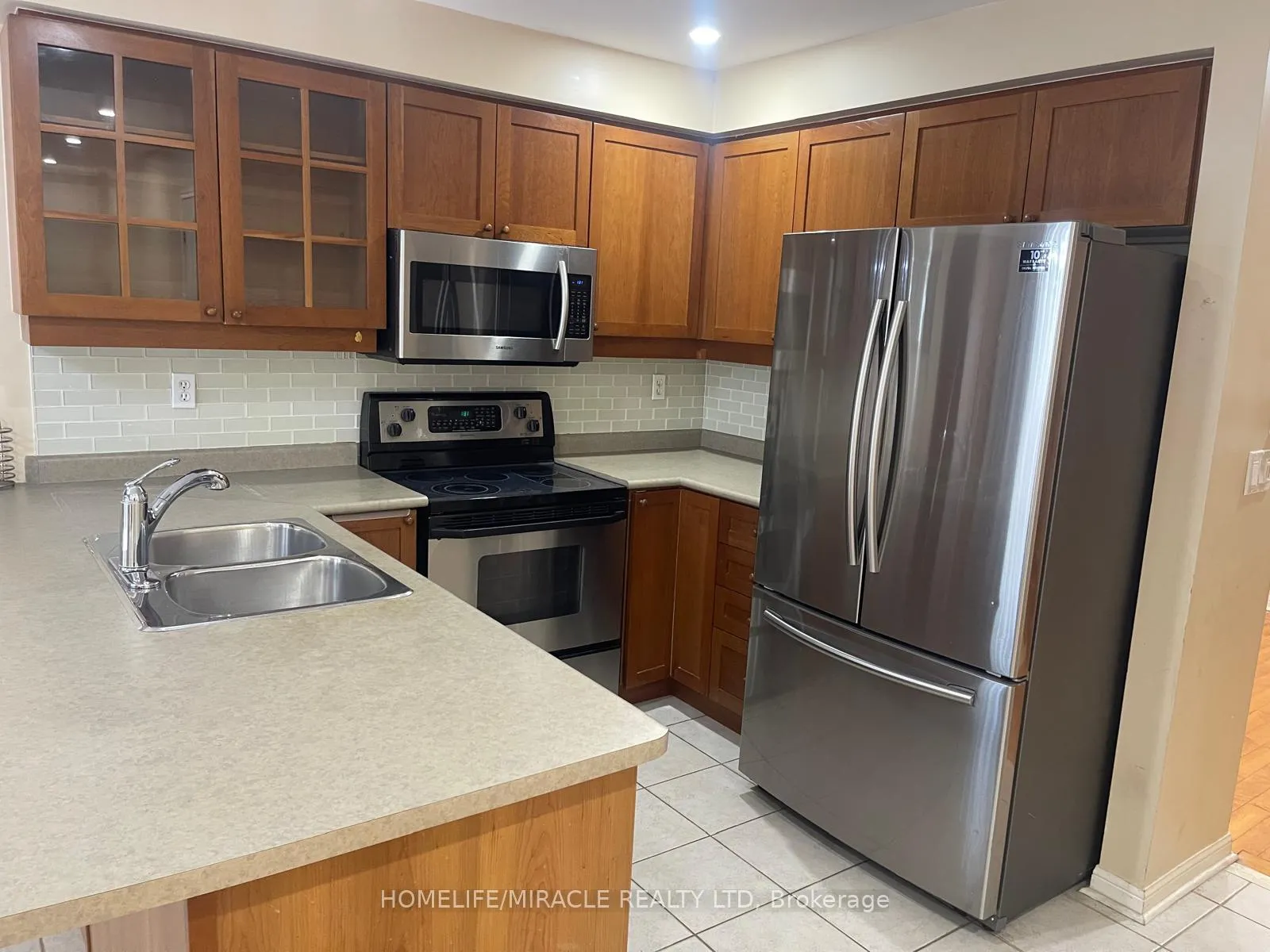 Photo 4 of 1527 Evans Terrace, Milton, Clarke — HOMEH
