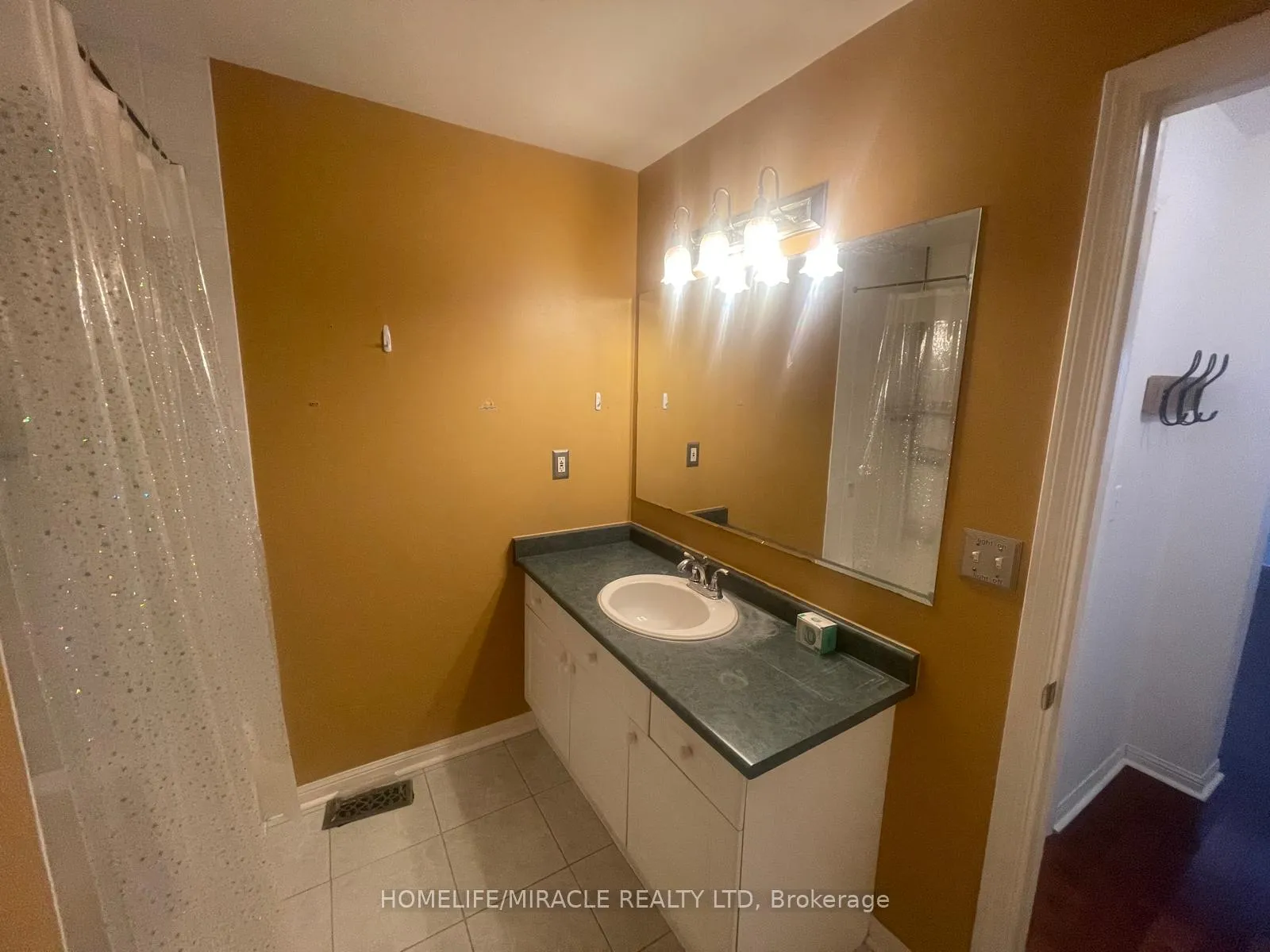 Photo 24 of 1527 Evans Terrace, Milton, Clarke — HOMEH