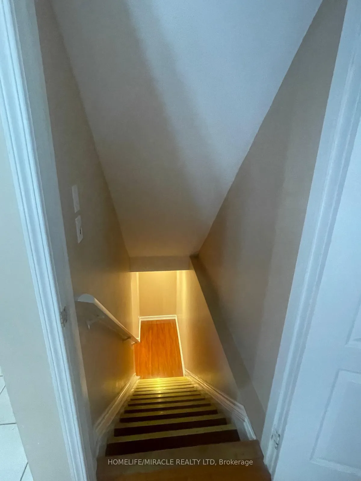 Photo 32 of 1527 Evans Terrace, Milton, Clarke — HOMEH