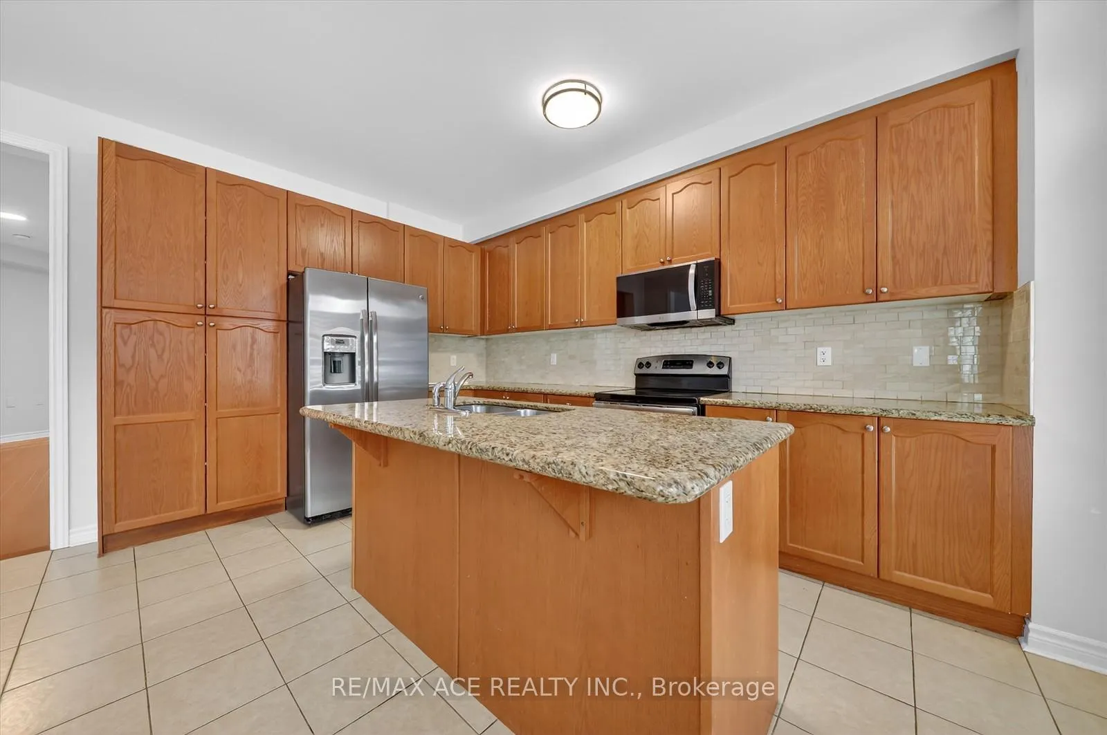 Photo 10 of 26 Newhouse Boulevard, Caledon, Rural Caledon — HOMEH