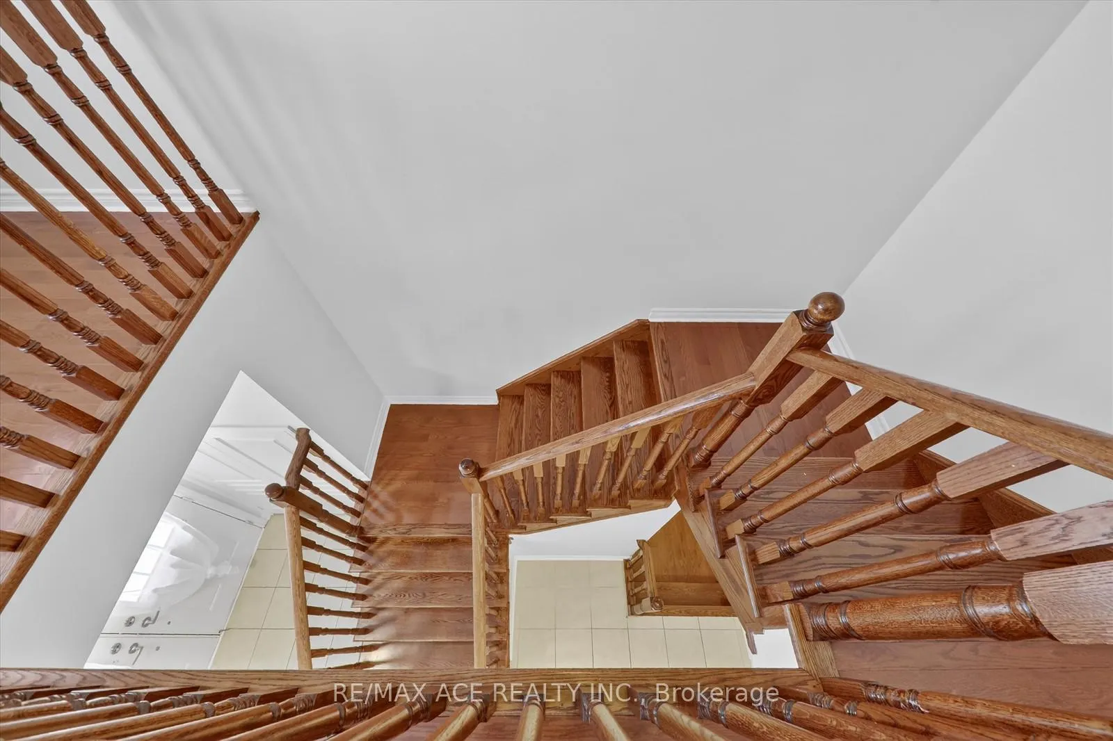 Photo 20 of 26 Newhouse Boulevard, Caledon, Rural Caledon — HOMEH