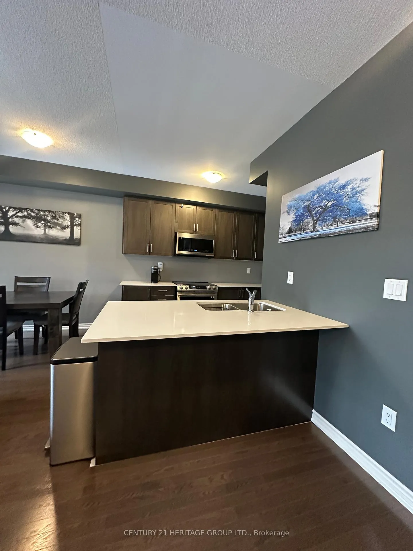 Photo 14 of 44 Elsinore Street, Vaughan, Kleinburg — HOMEH
