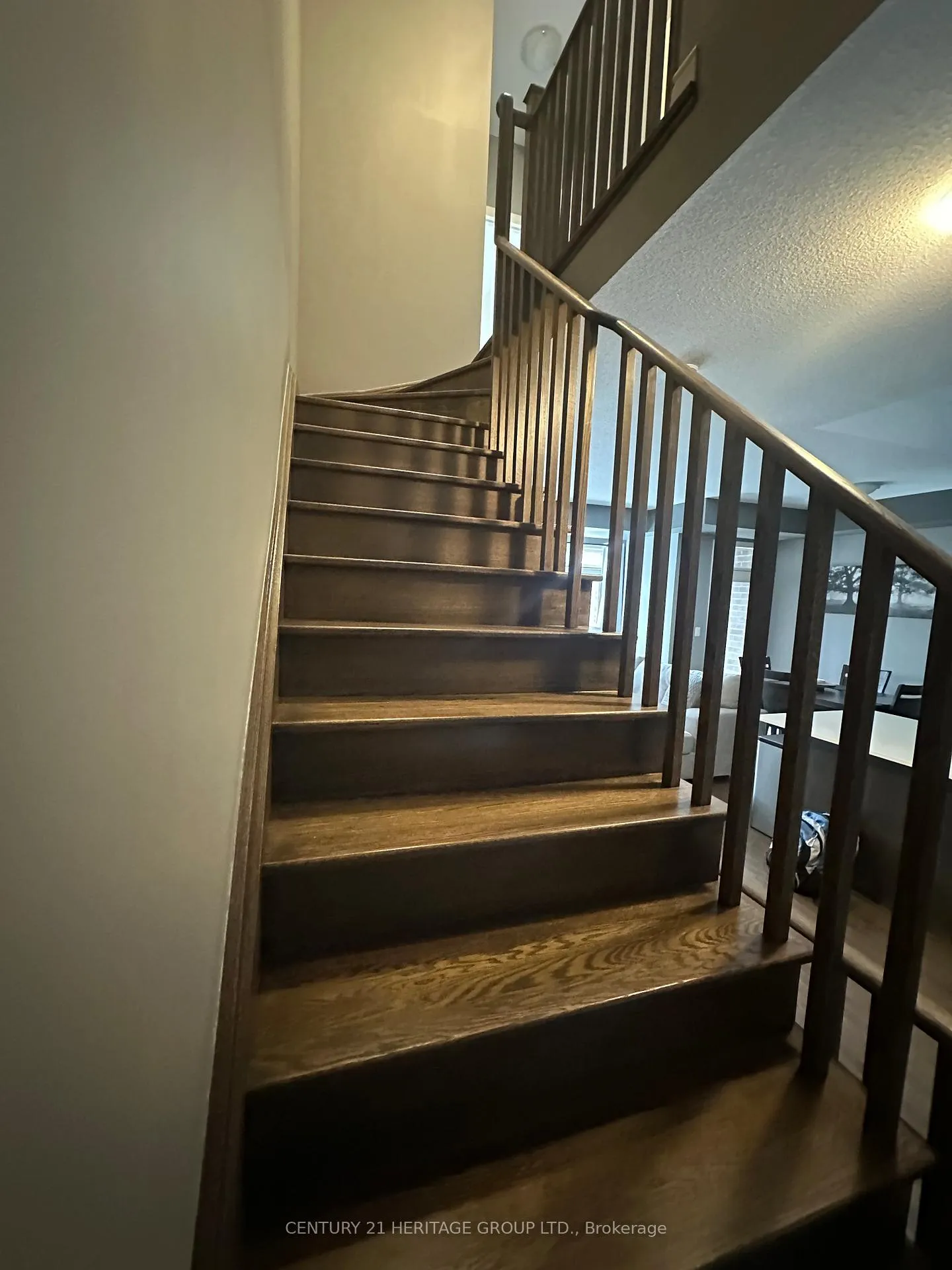 Photo 18 of 44 Elsinore Street, Vaughan, Kleinburg — HOMEH