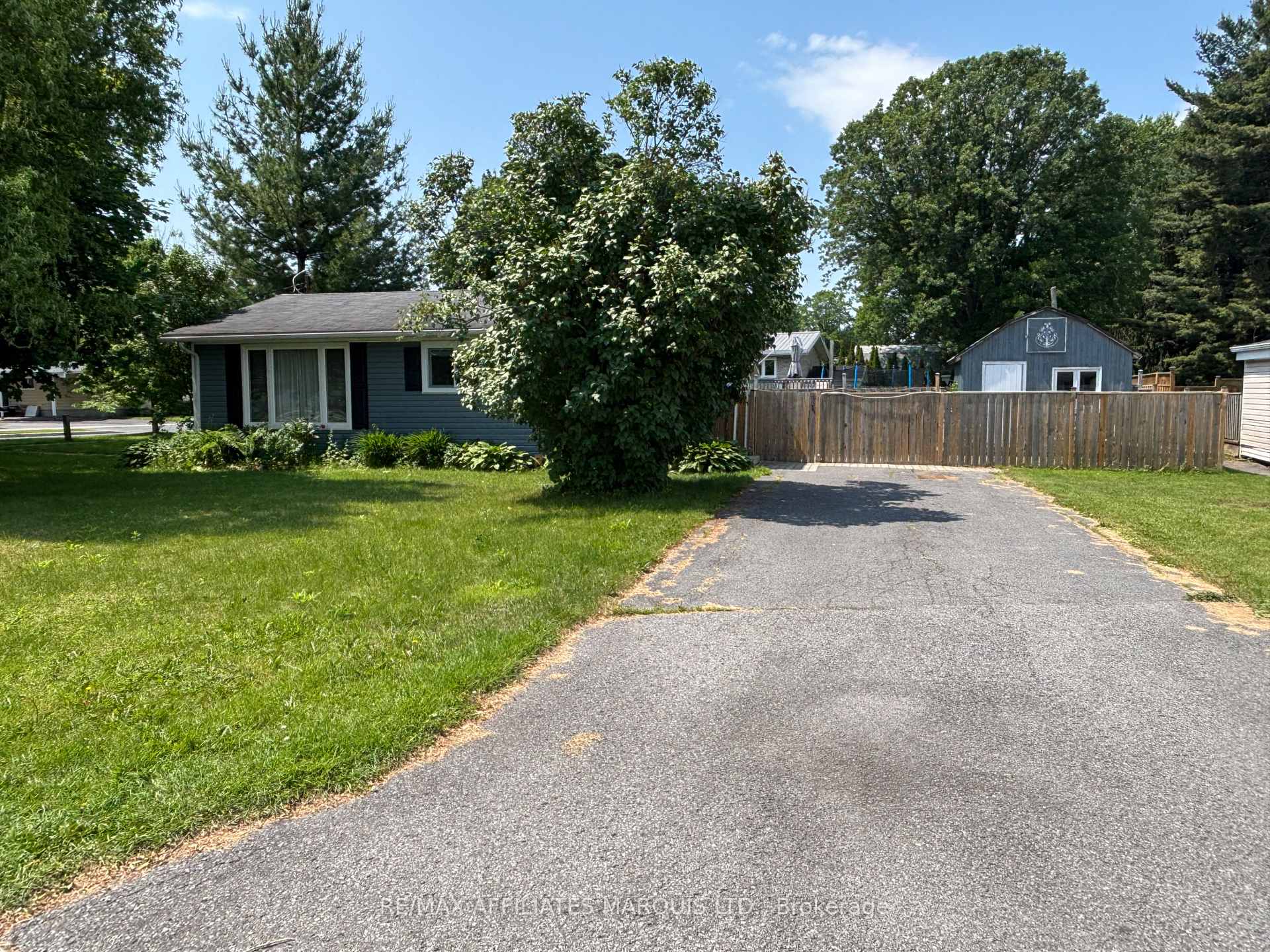 Photo 4 of 1005 Osborne Avenue, Cornwall — HOMEH