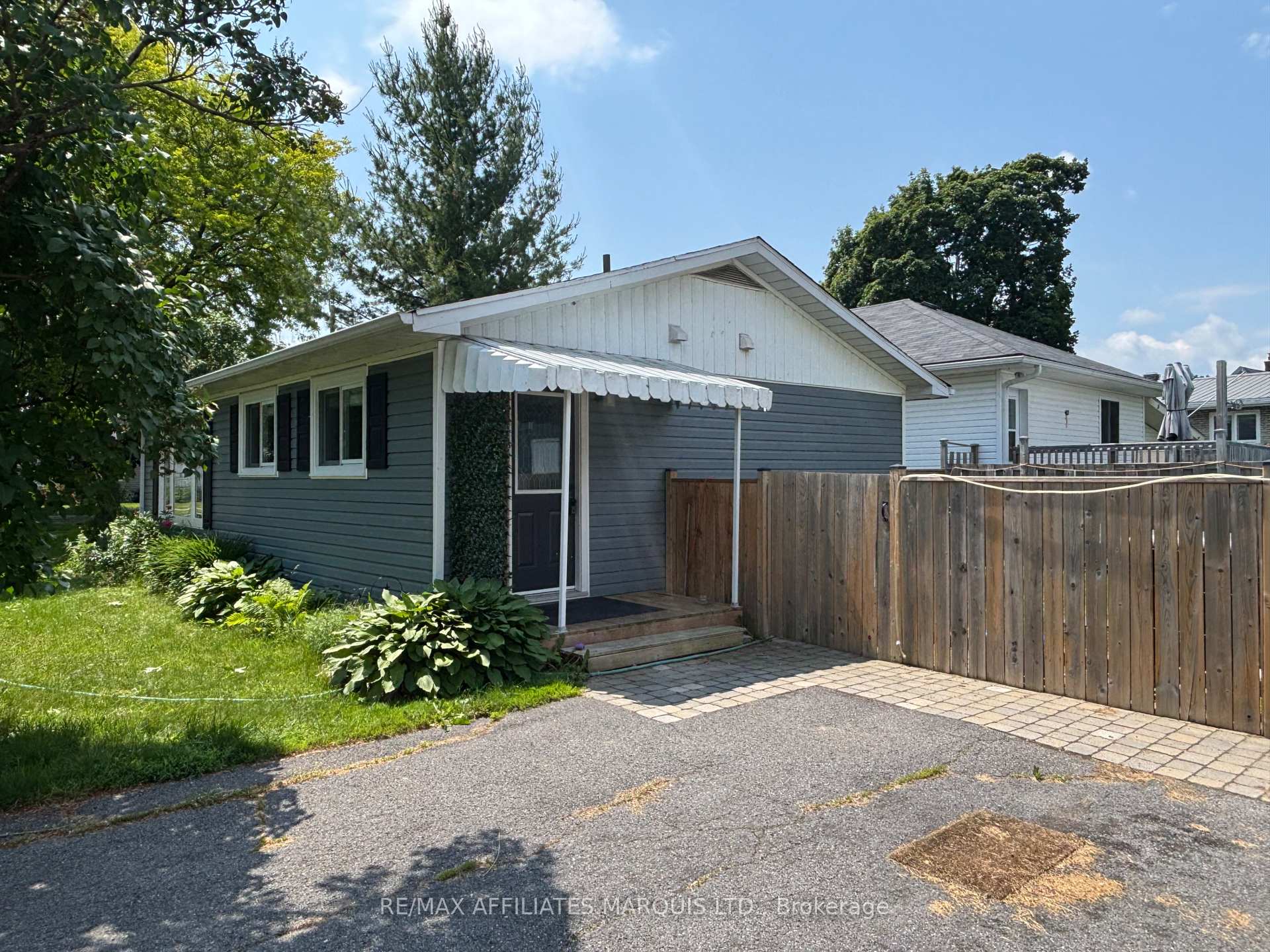 Photo 5 of 1005 Osborne Avenue, Cornwall — HOMEH