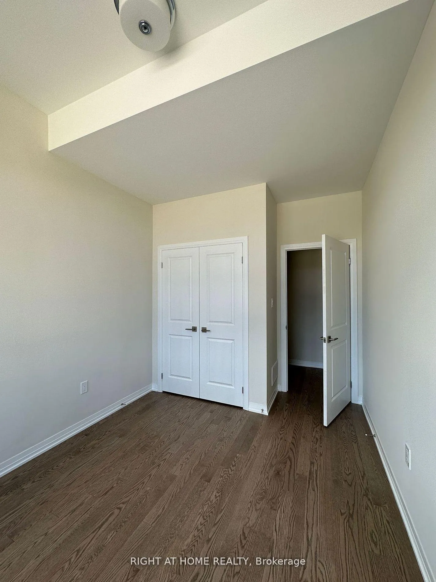 Photo 2 of 3713 Quayside Drive N, Severn, West Shore — HOMEH