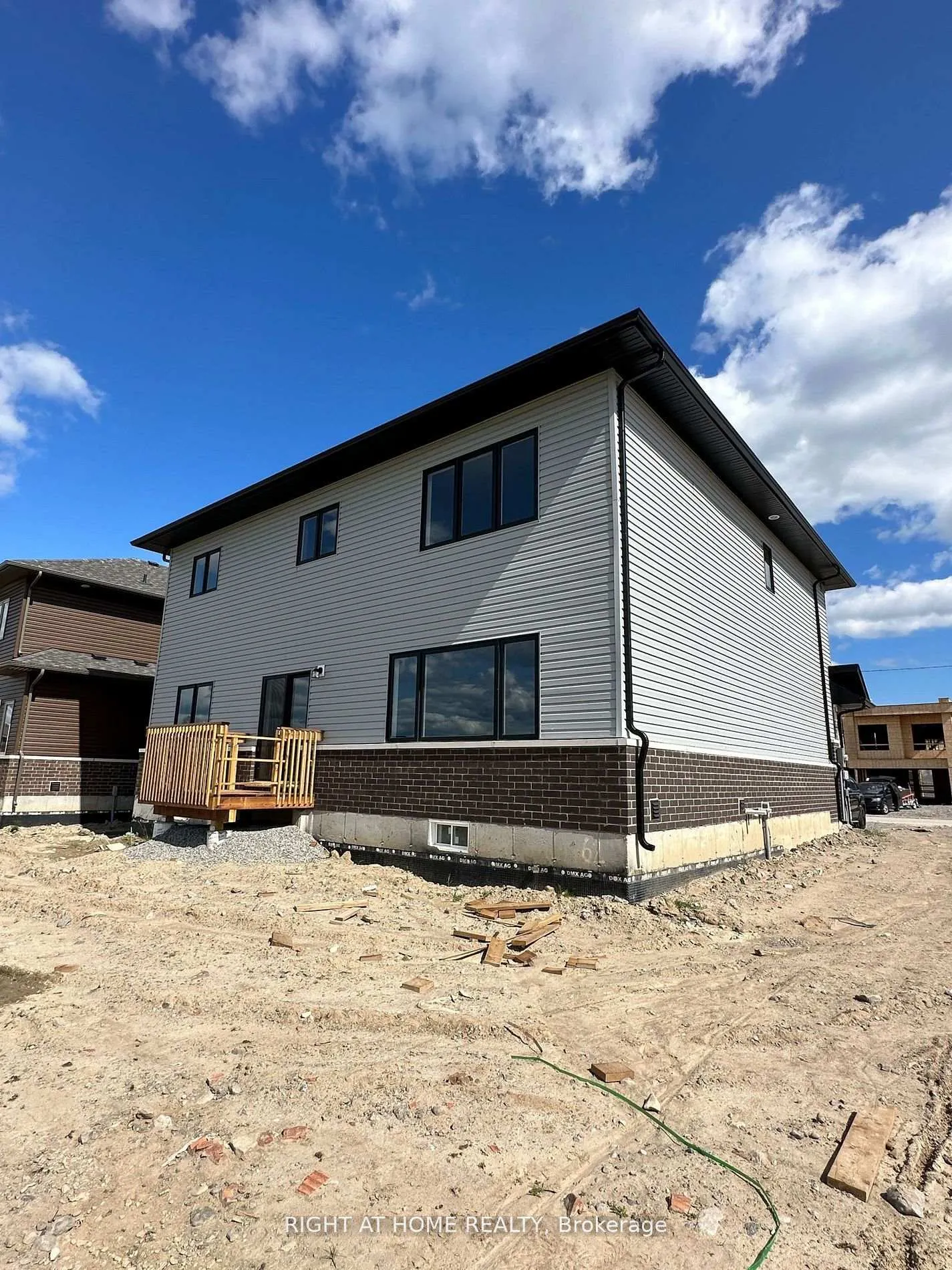 Photo 15 of 3713 Quayside Drive N, Severn, West Shore — HOMEH