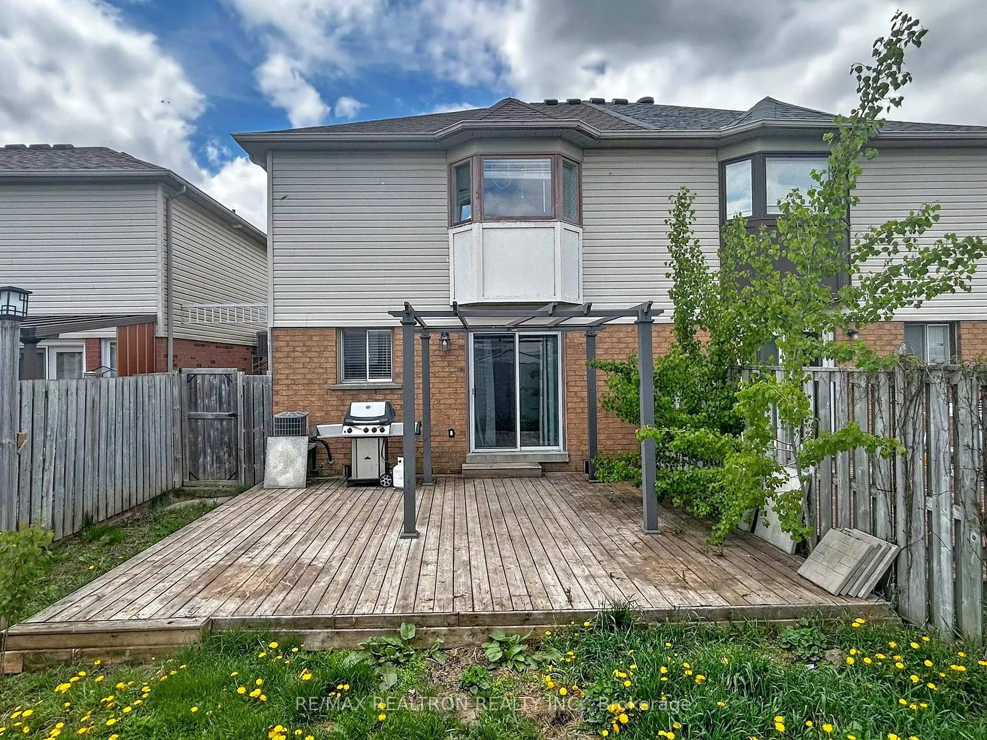 Photo 32 of 35 Basswood Drive, Barrie, Holly — HOMEH
