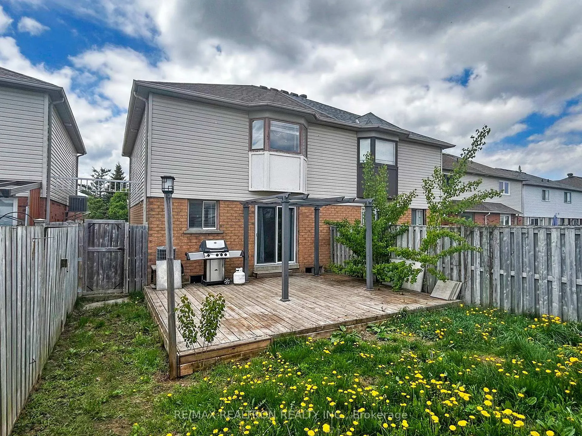 Photo 33 of 35 Basswood Drive, Barrie, Holly — HOMEH