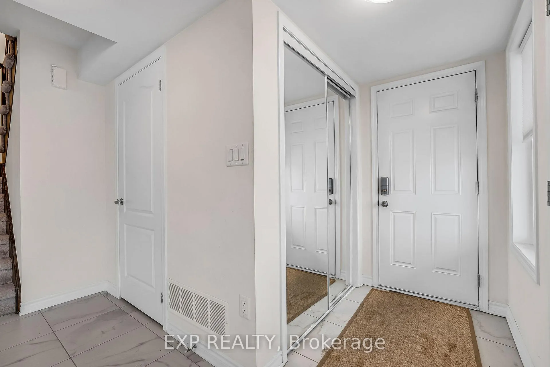 Photo 6 of 2743 Sapphire Drive, Pickering, Rural Pickering — HOMEH