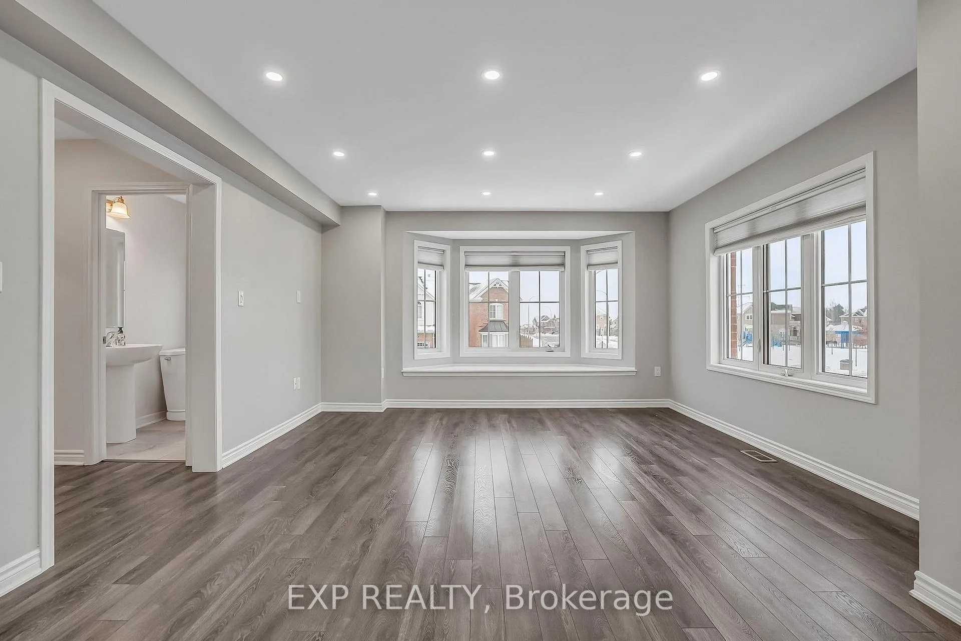 Photo 14 of 2743 Sapphire Drive, Pickering, Rural Pickering — HOMEH