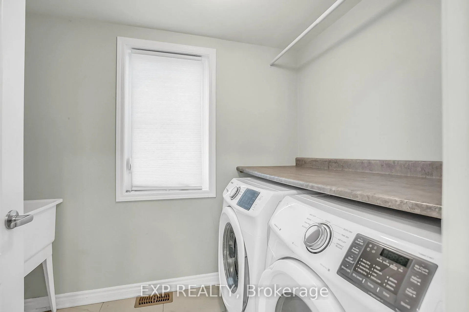 Photo 24 of 2743 Sapphire Drive, Pickering, Rural Pickering — HOMEH