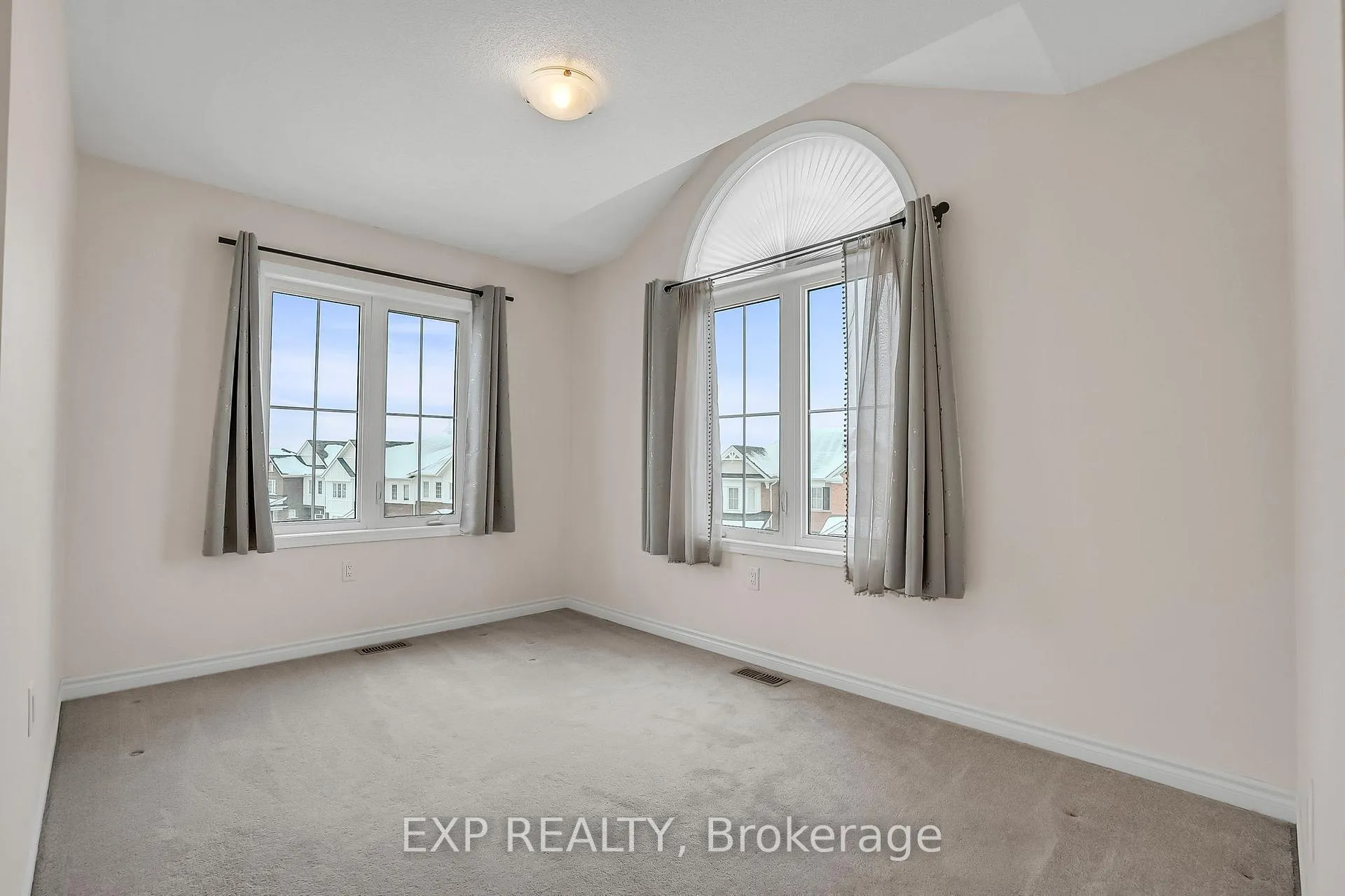 Photo 36 of 2743 Sapphire Drive, Pickering, Rural Pickering — HOMEH