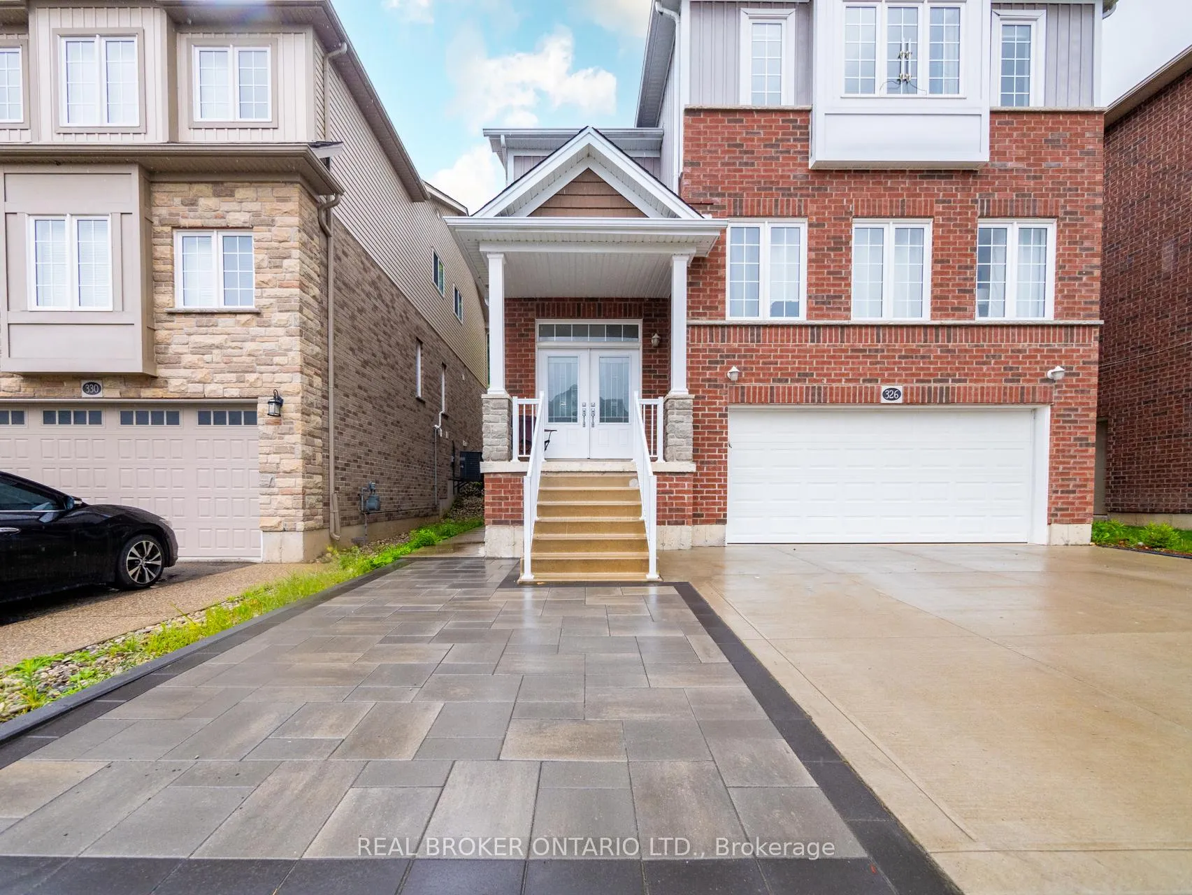 Front of 326 Moorlands Crescent