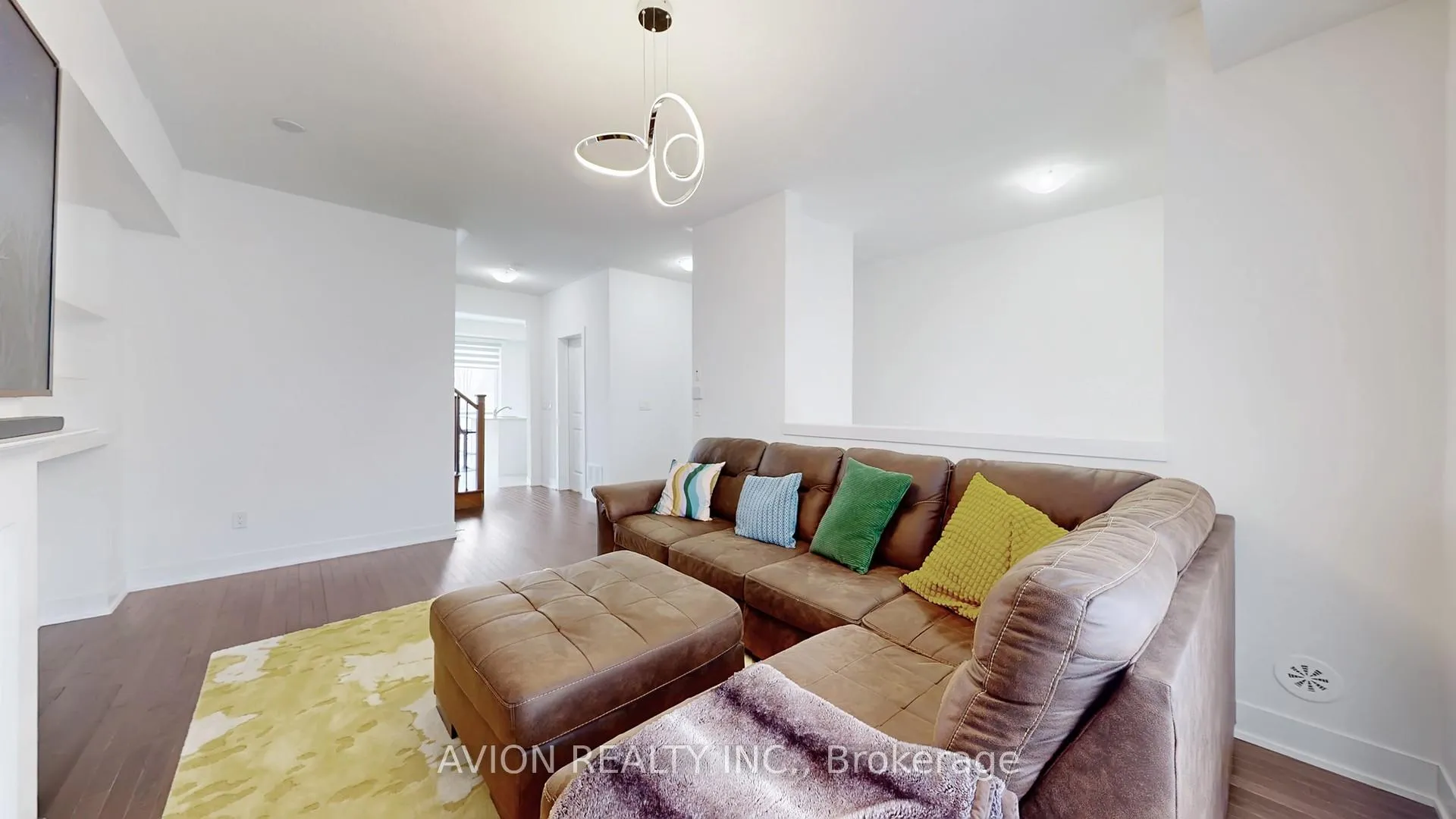 Photo 7 of Unit Upper, 7 Elkington Crescent, Whitby, Rural Whitby — HOMEH