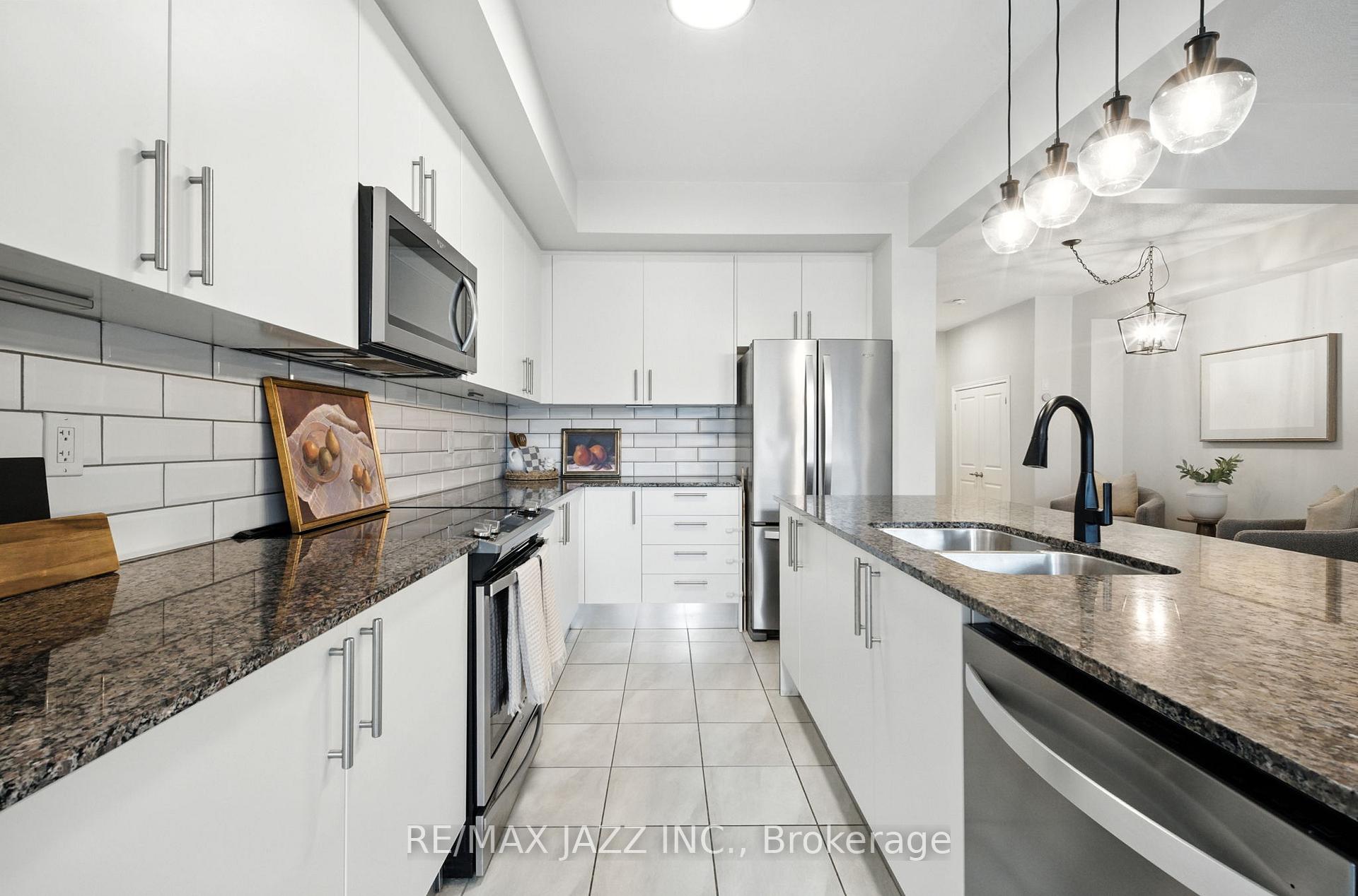 Photo 14 of 70 Lyle Drive, Clarington, Bowmanville — HOMEH