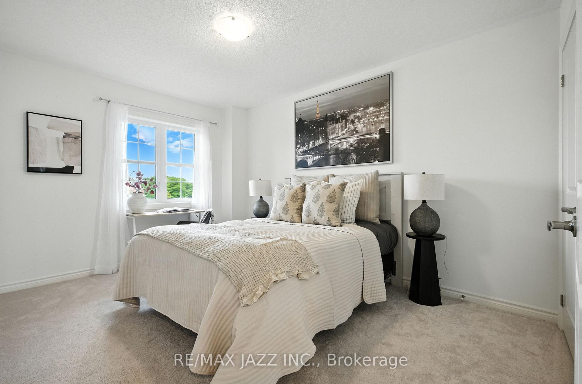 Photo 28 of 70 Lyle Drive, Clarington, Bowmanville — HOMEH