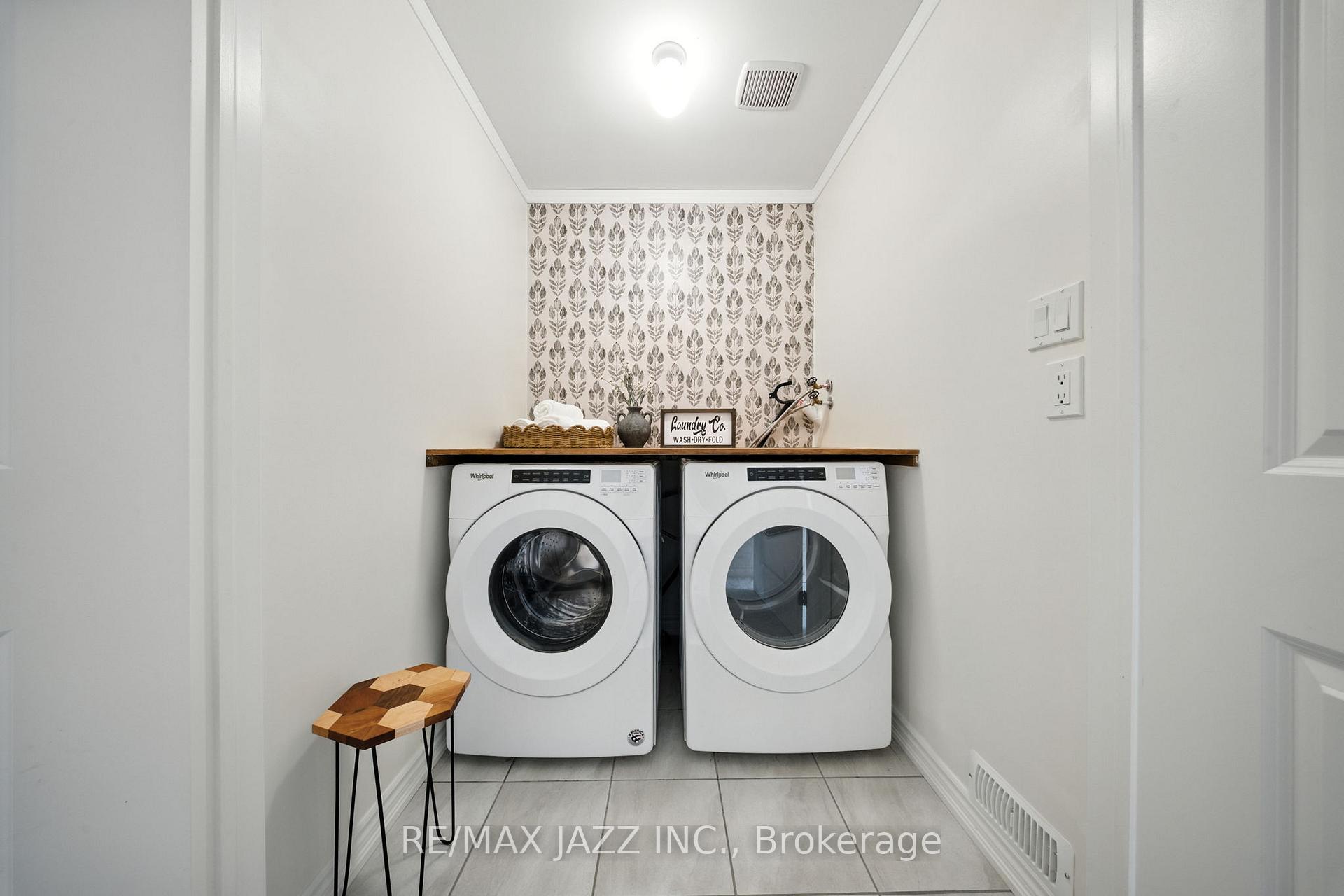 Photo 32 of 70 Lyle Drive, Clarington, Bowmanville — HOMEH