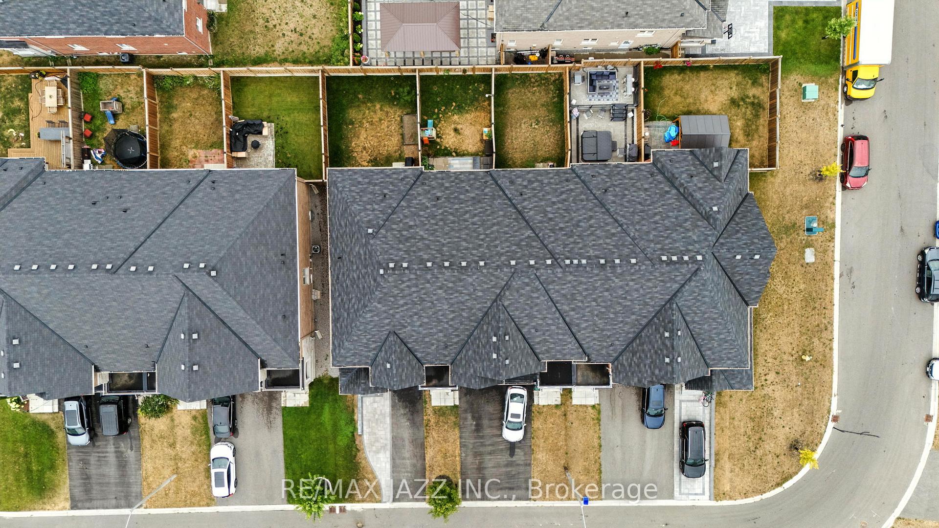 Photo 38 of 70 Lyle Drive, Clarington, Bowmanville — HOMEH