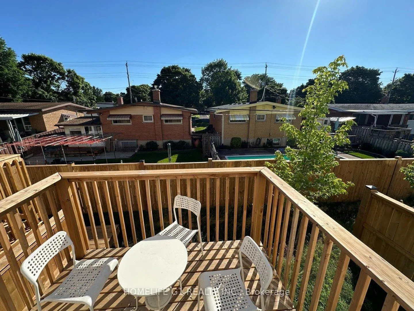 Photo 2 of 82 Dewberry Drive, Kitchener — HOMEH
