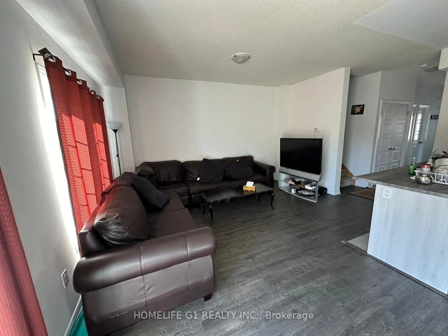 Photo 6 of 82 Dewberry Drive, Kitchener — HOMEH