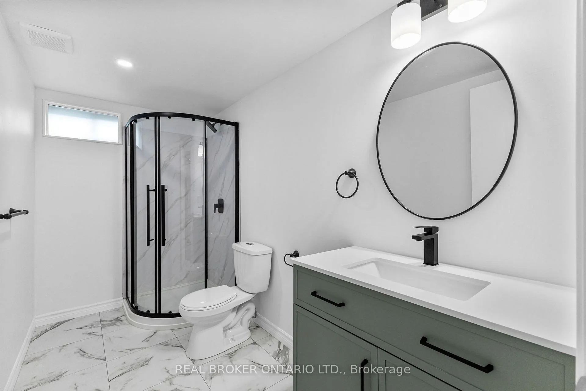 Photo 8 of Unit B, 320 Reynolds Drive, Ottawa, Bilberry Creek/Queenswood Heights — HOMEH
