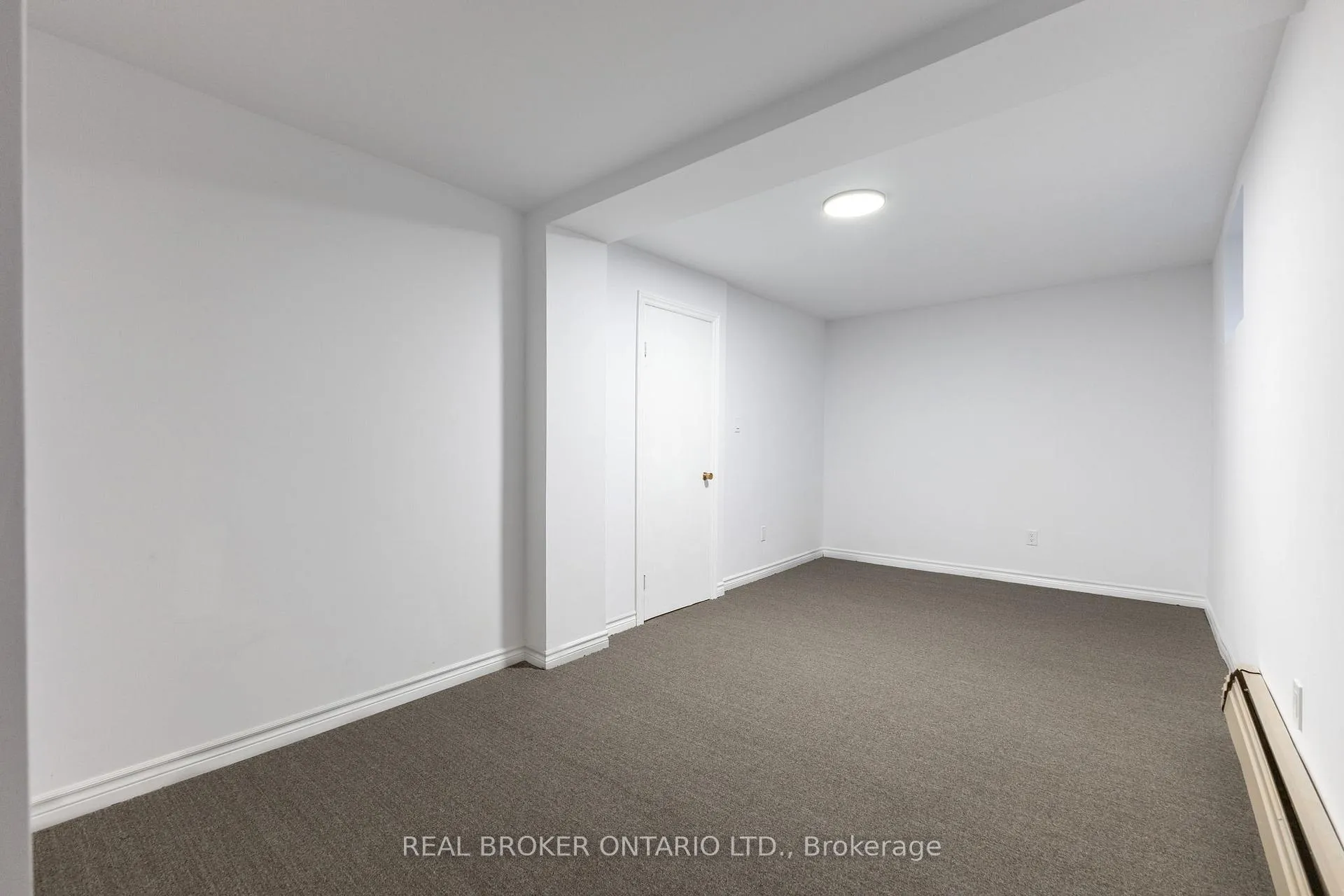 Photo 9 of Unit B, 320 Reynolds Drive, Ottawa, Bilberry Creek/Queenswood Heights — HOMEH